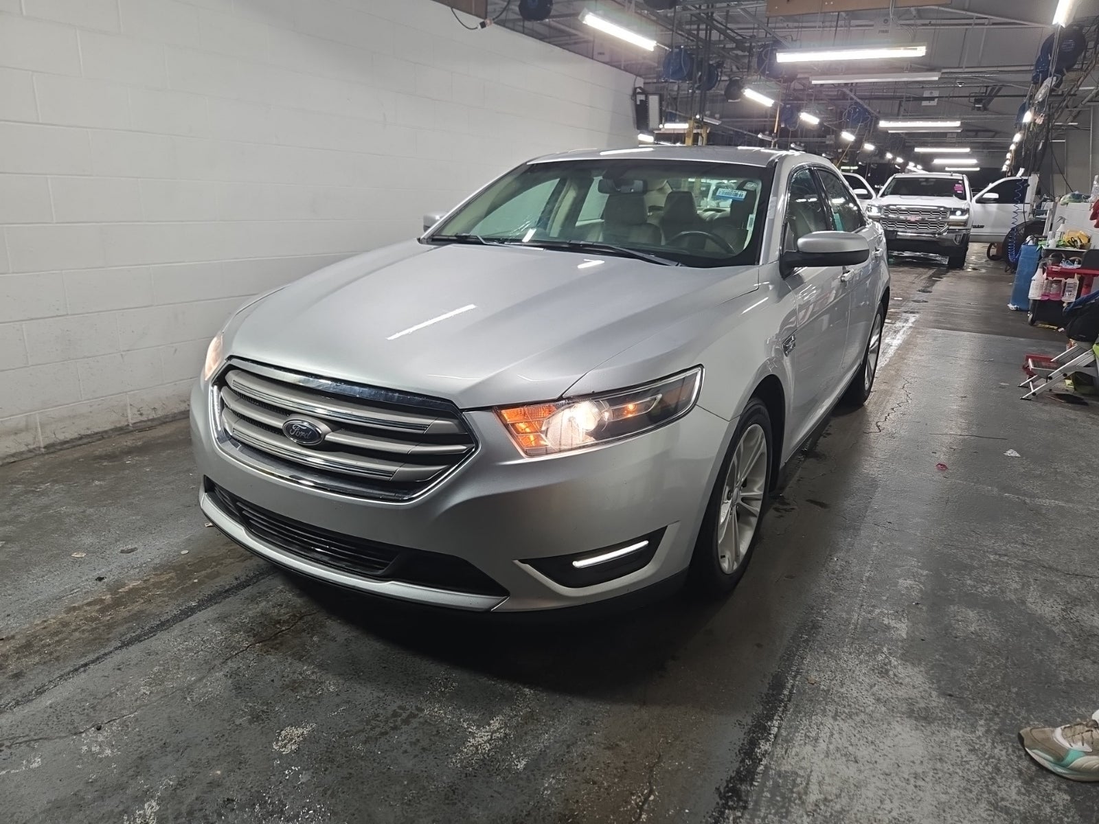 2018 Ford Taurus SEL