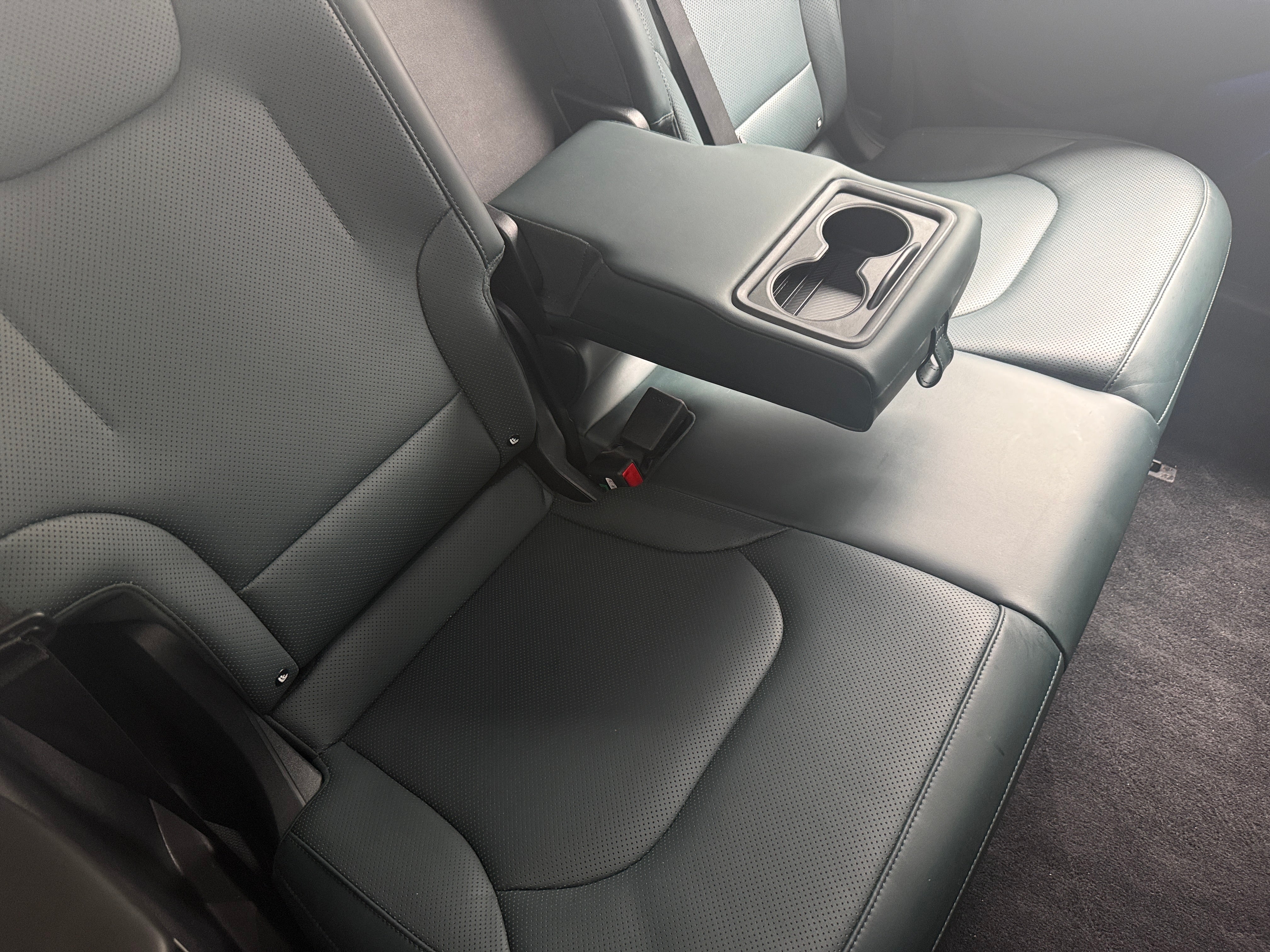 Used 2022 Kia EV6 GT-Line with VIN KNDC3DLC9N5027368 for sale in Oak Creek, WI