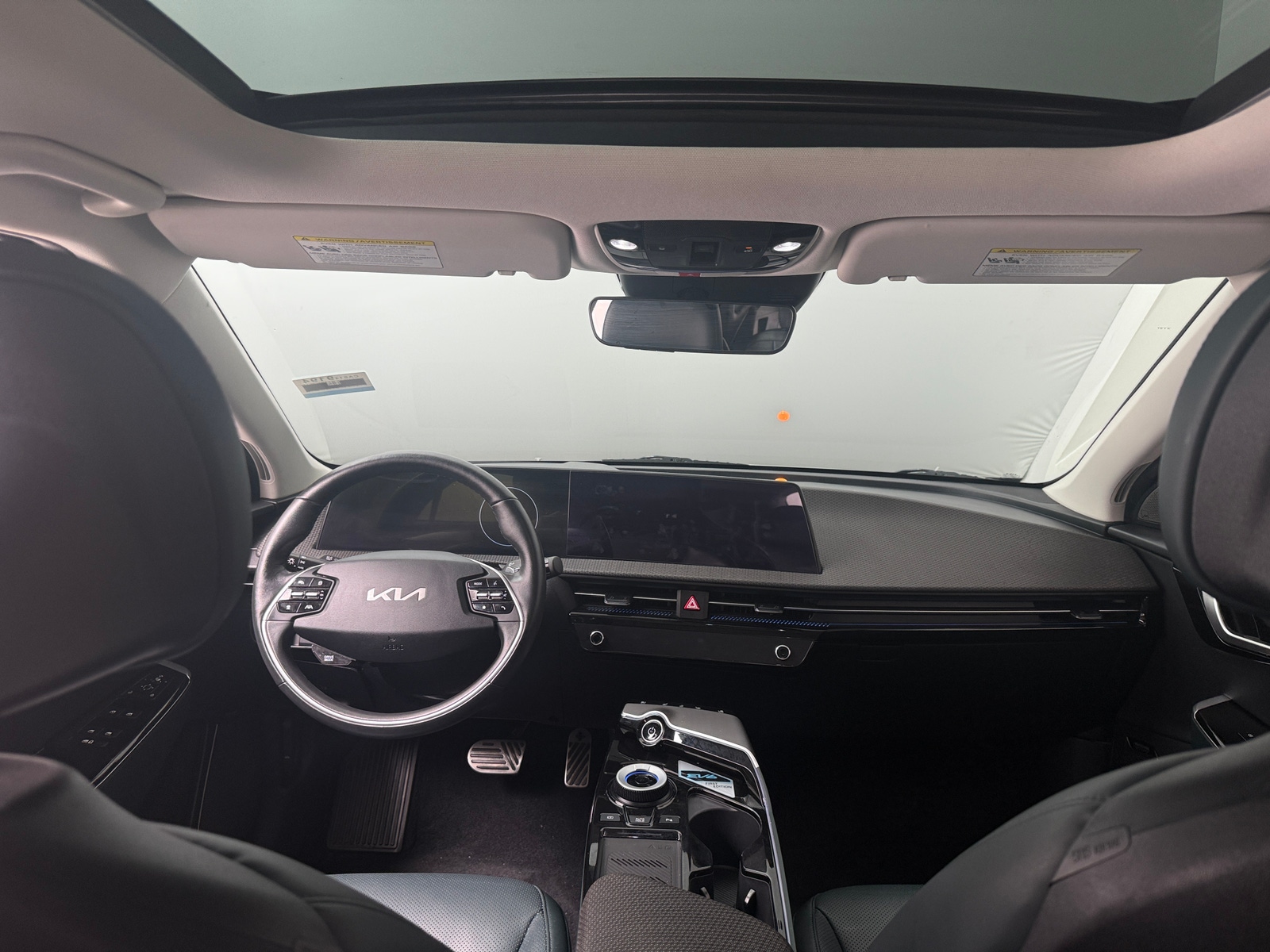 Thumbnail: 2022 Kia EV6 - 2