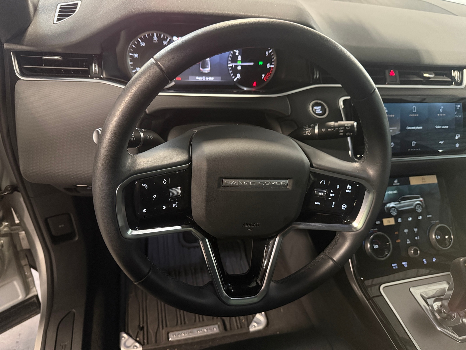 Thumbnail: 2023 Land Rover Range Rover Evoque - 4