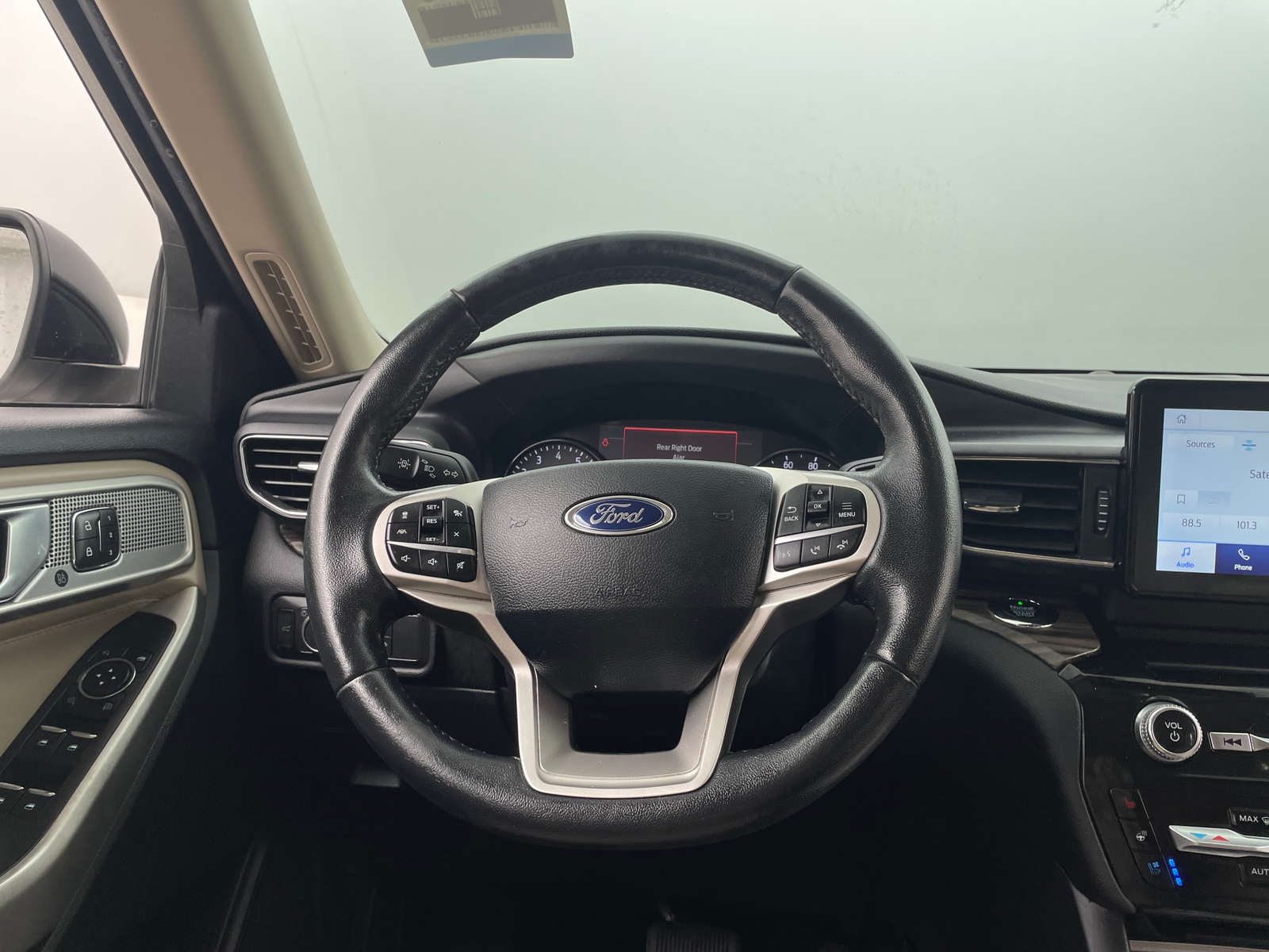 Thumbnail: 2021 Ford Explorer - 4