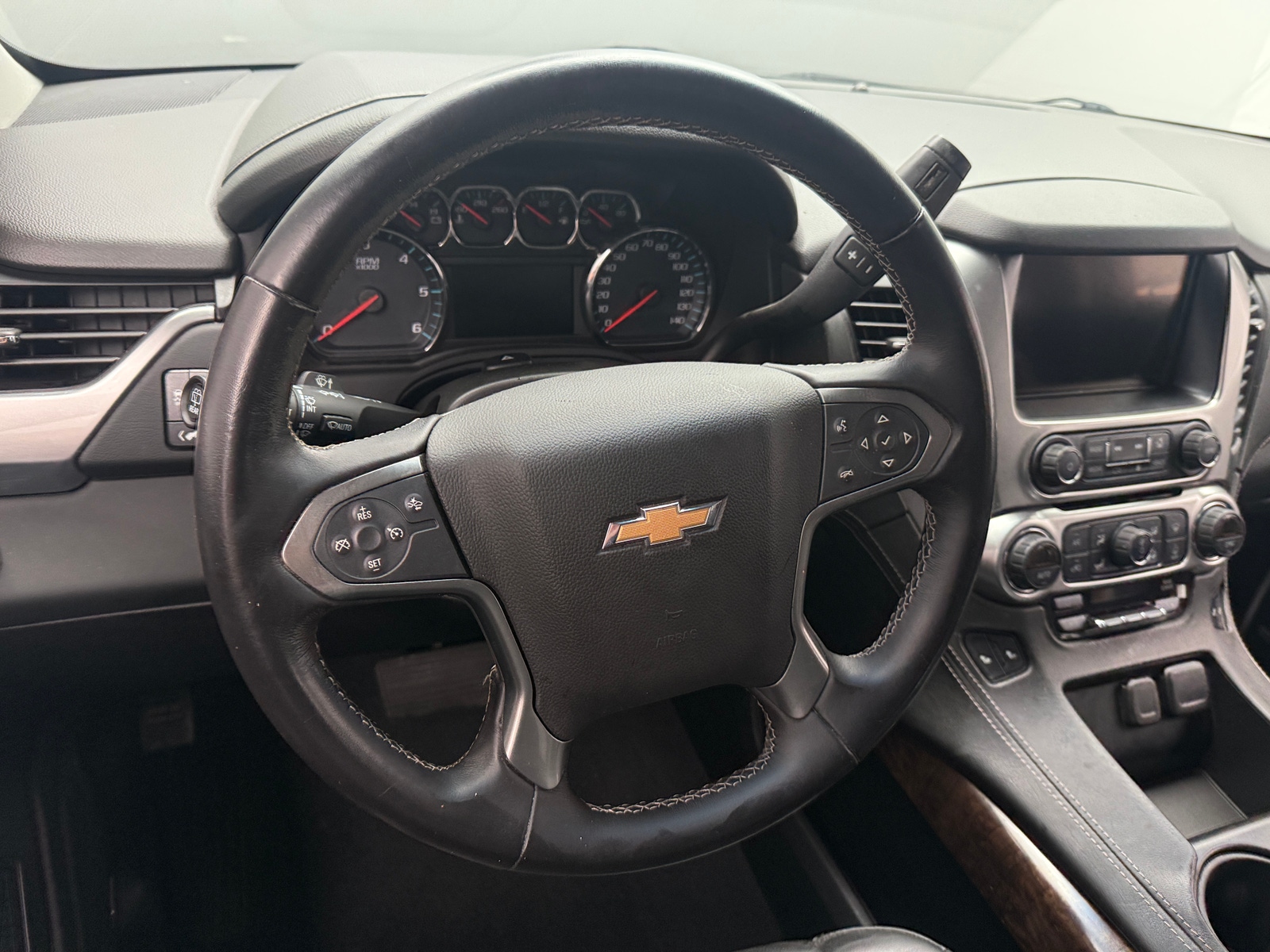 Thumbnail: 2020 Chevrolet Suburban - 4