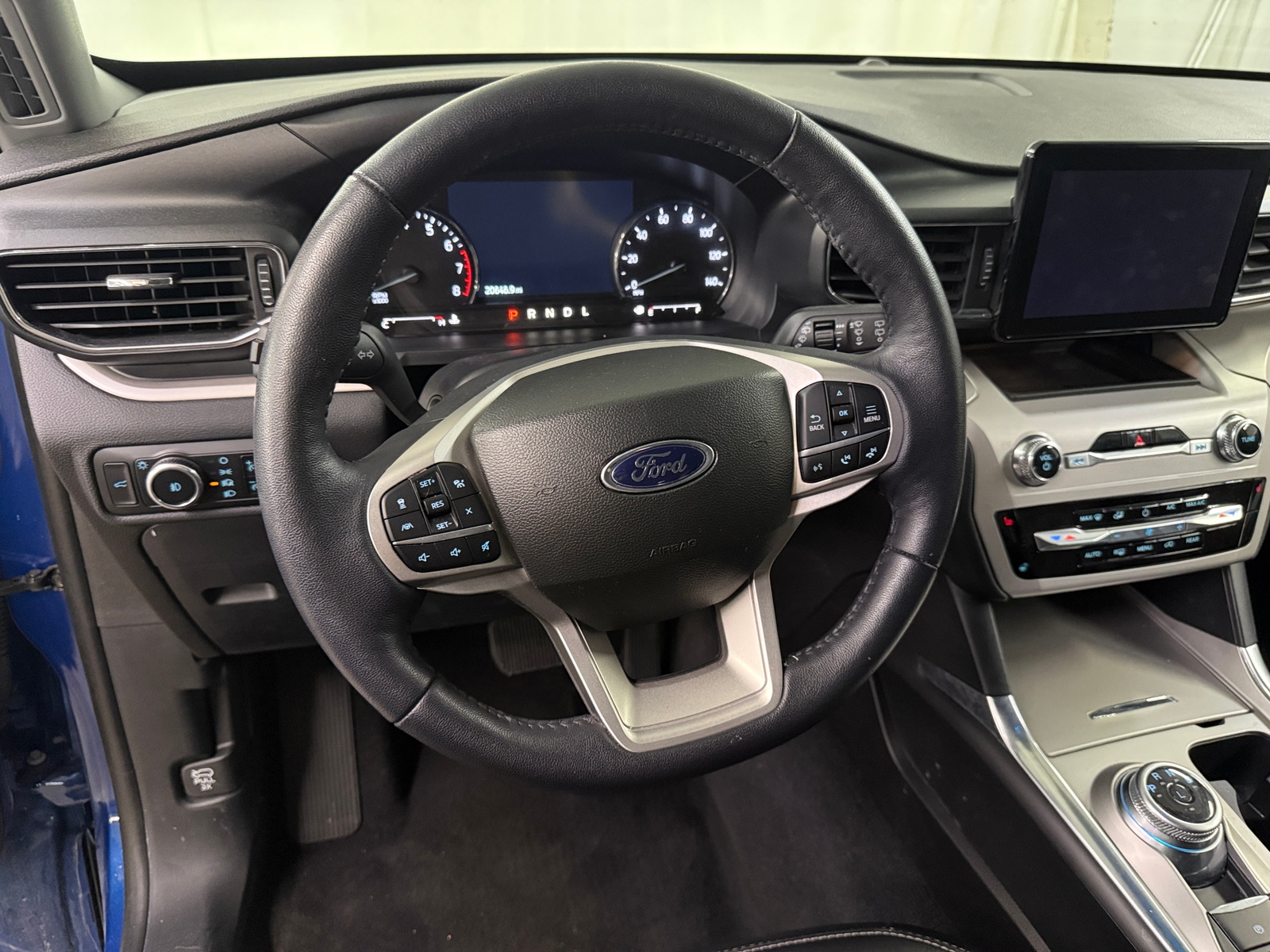Thumbnail: 2023 Ford Explorer - 4