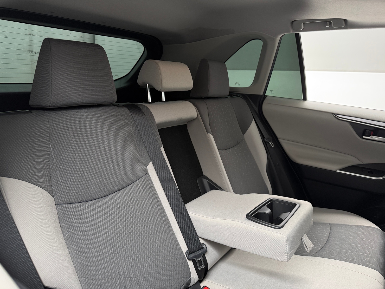 Thumbnail: 2019 Toyota RAV4 - 6