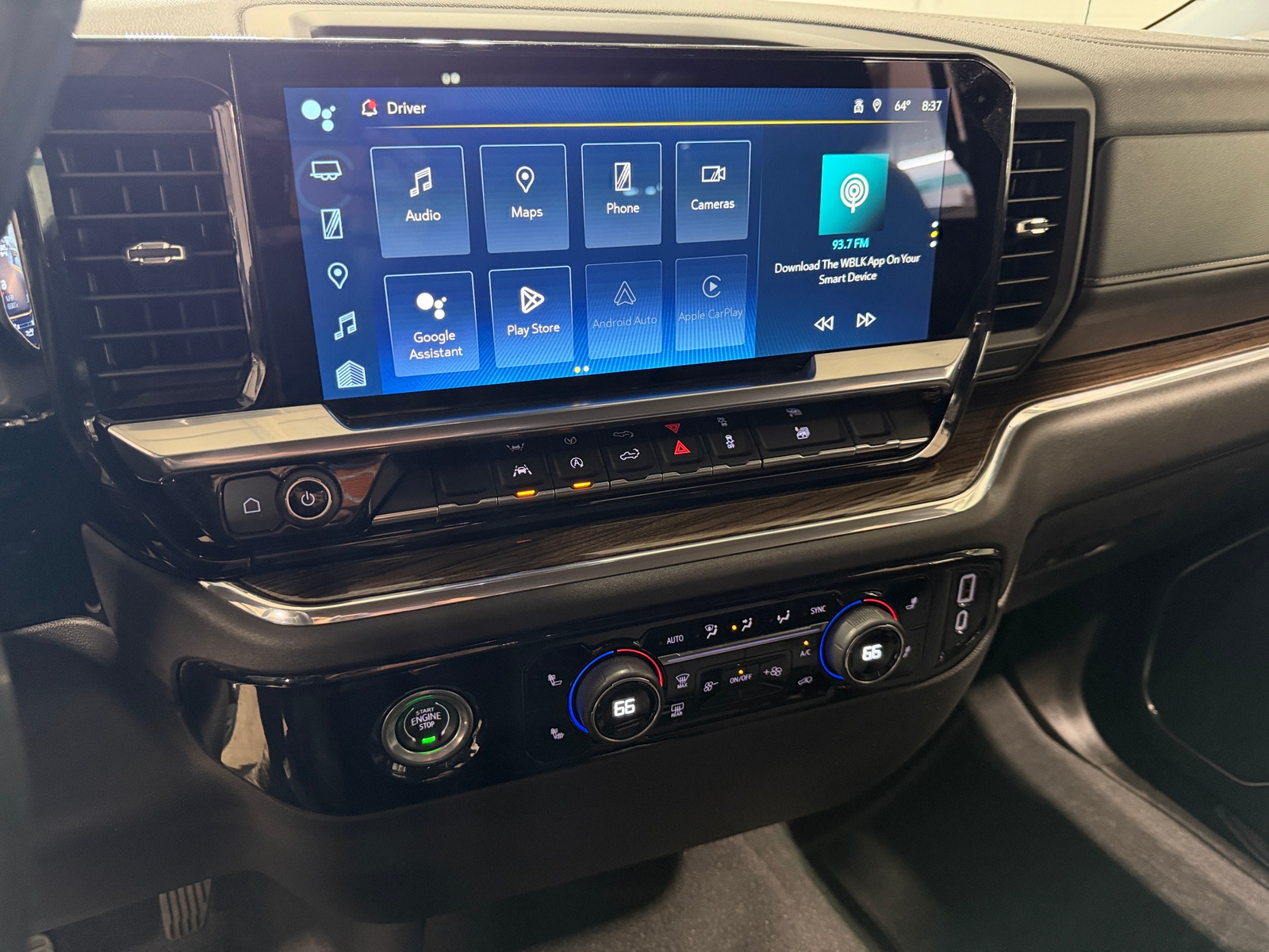 Thumbnail: 2023 Chevrolet Silverado 1500 - 4