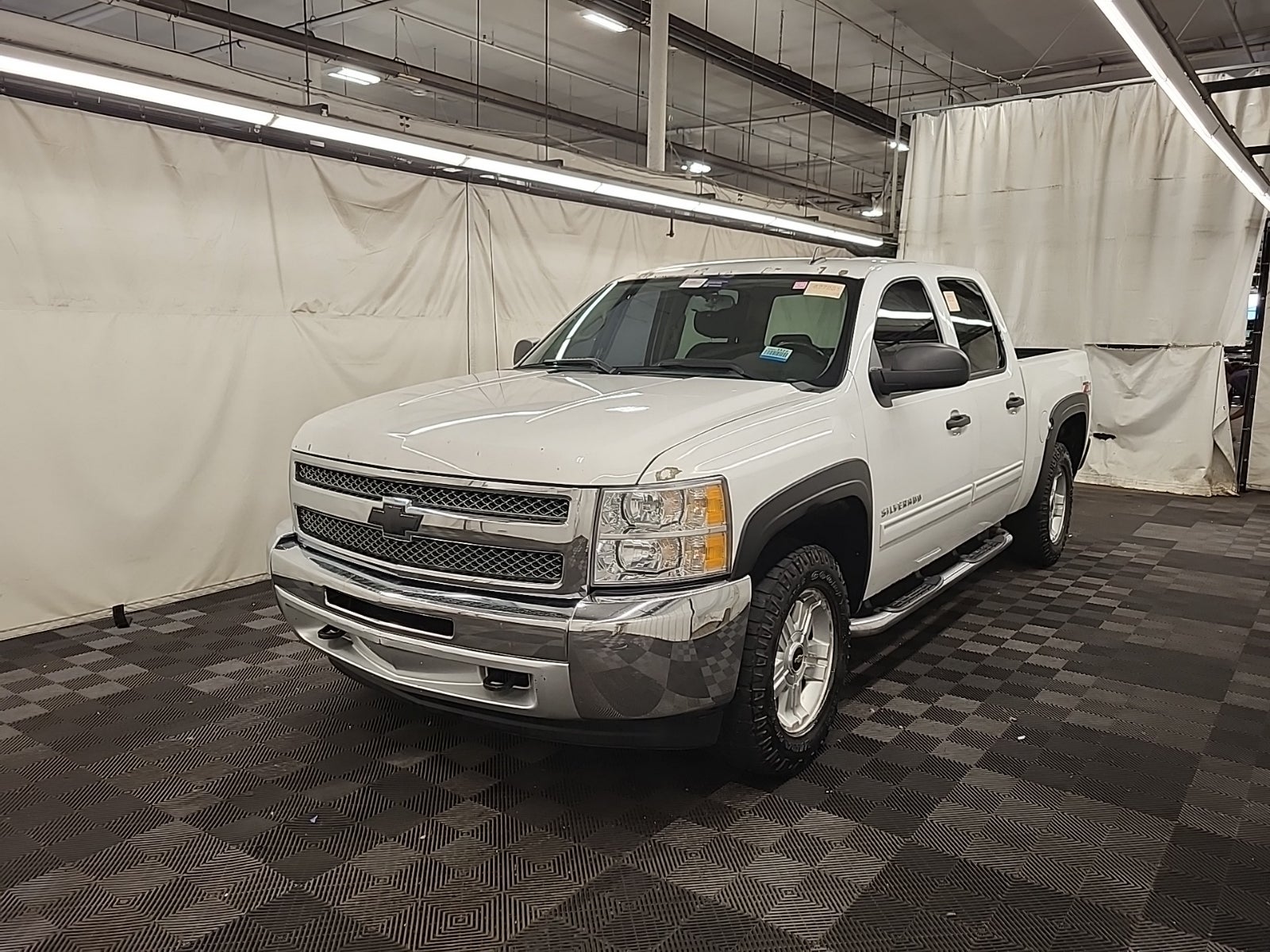 2013 Chevrolet Silverado 1500 4WD Crew Cab 143.5" LT