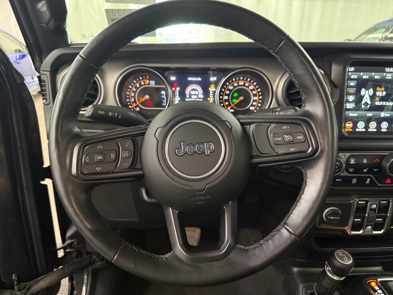 Thumbnail: 2021 Jeep Gladiator - 5