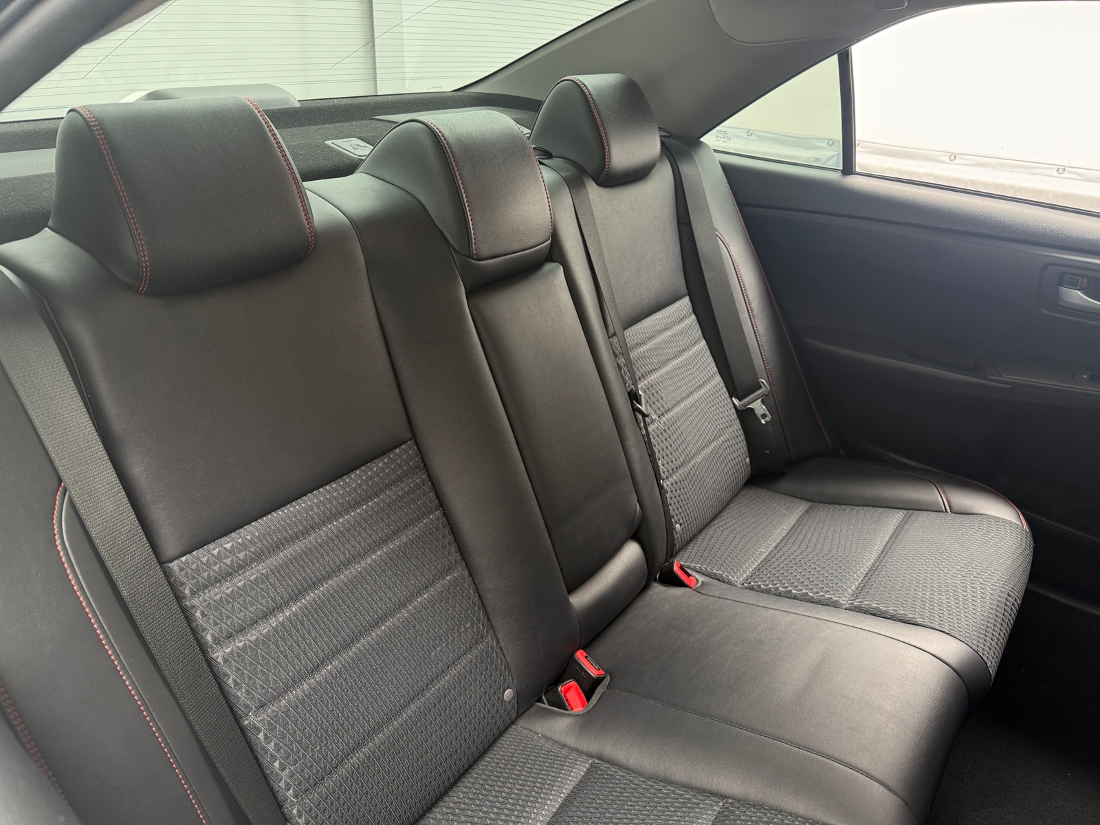Thumbnail: 2015 Toyota Camry - 6