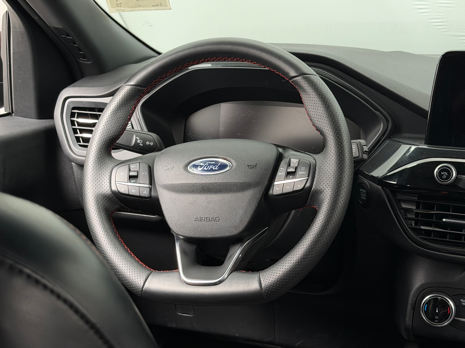 Thumbnail: 2025 Ford Escape - 5