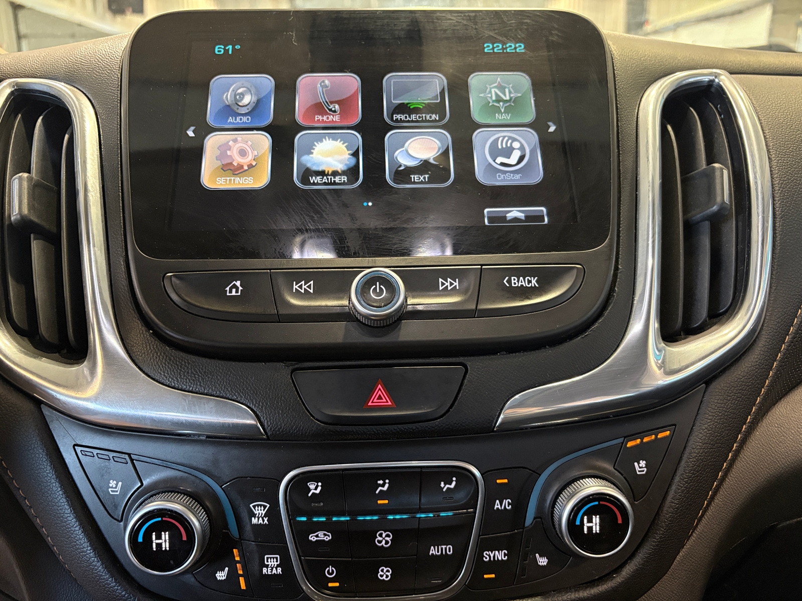 Thumbnail: 2018 Chevrolet Equinox - 3