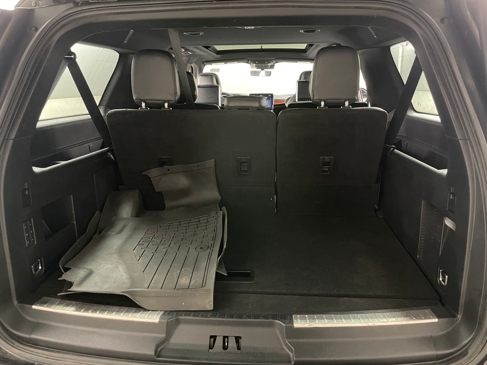Thumbnail: 2018 Lincoln Navigator L - 6