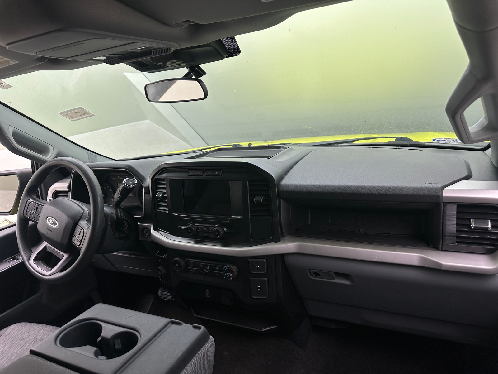 Thumbnail: 2022 Ford Econoline - 3