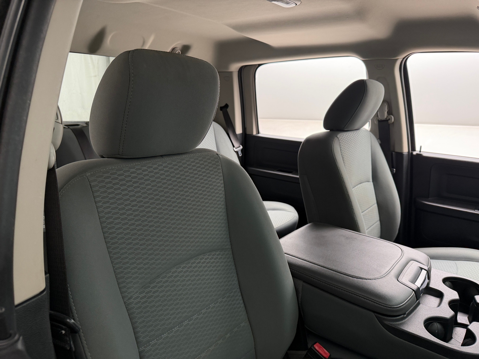 Thumbnail: 2020 RAM 1500 Classic - 2
