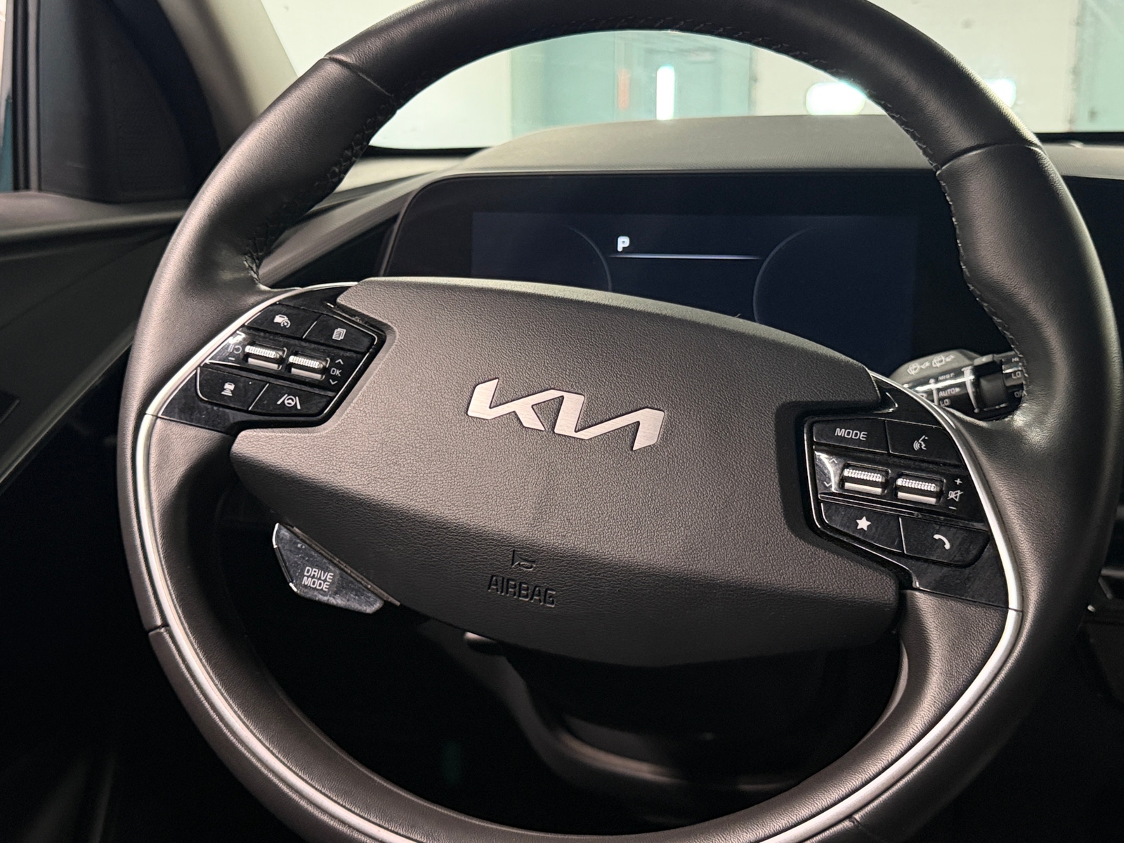 Thumbnail: 2024 Kia Niro - 4