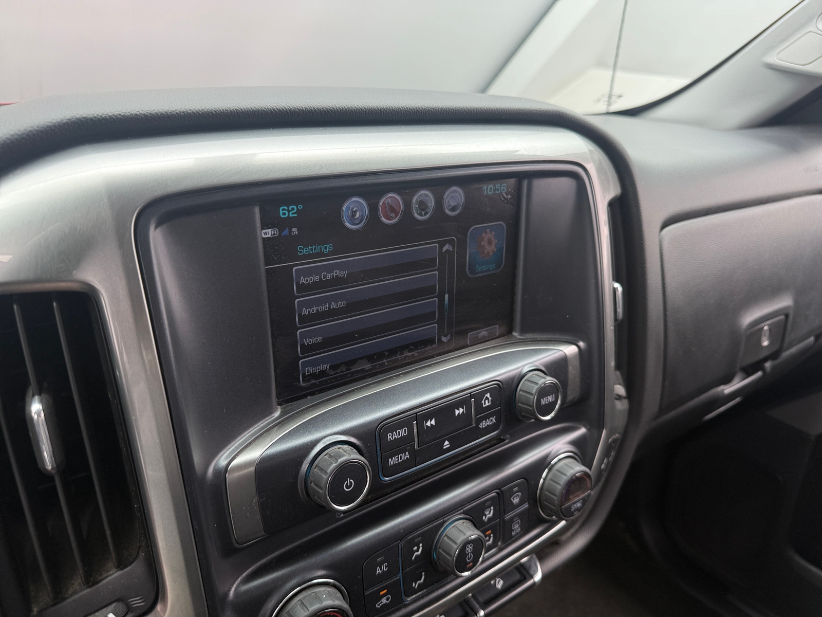 Thumbnail: 2018 Chevrolet Silverado 1500 - 4