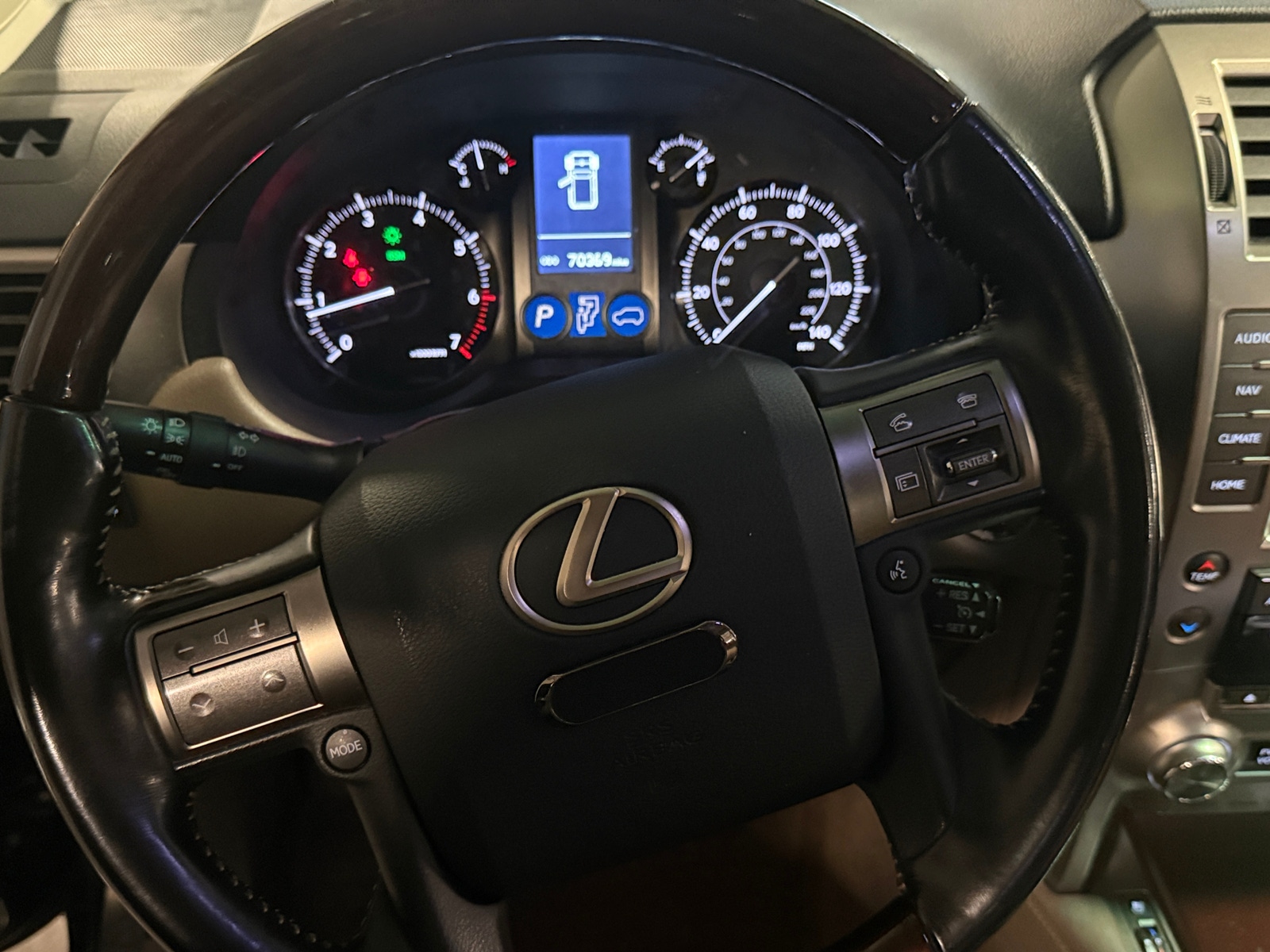 Thumbnail: 2019 Lexus GX - 4