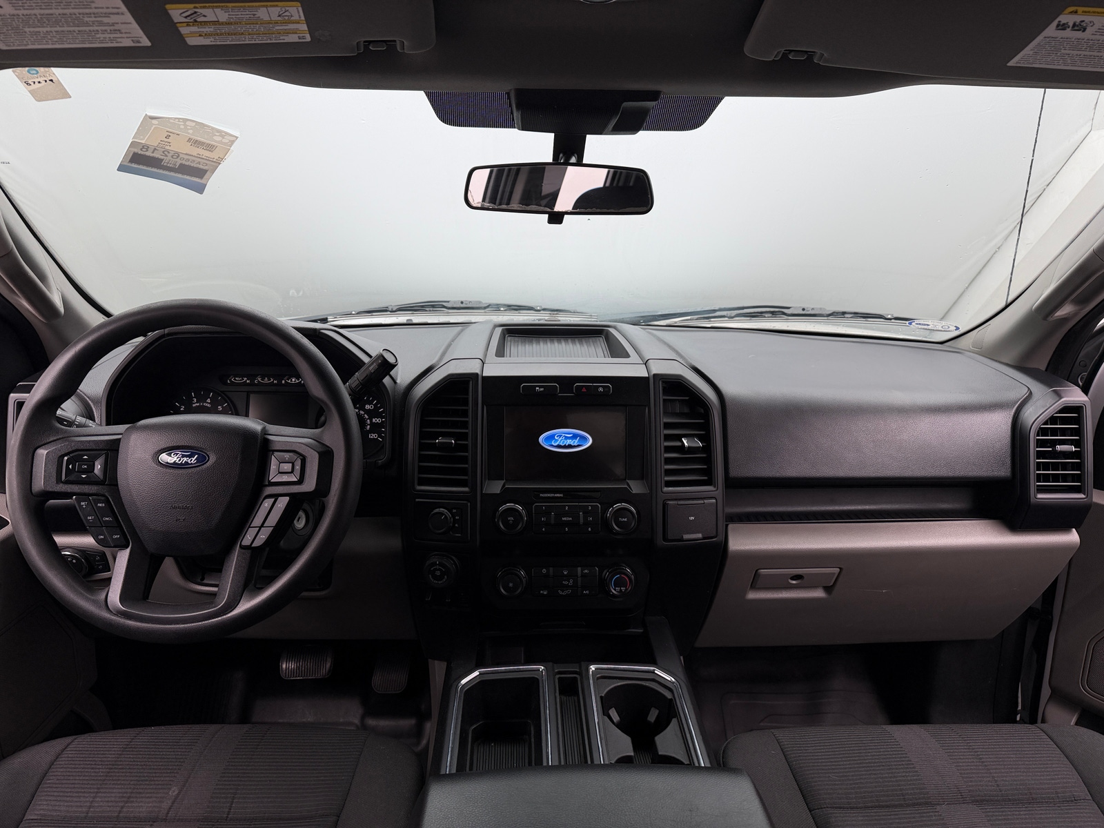 Thumbnail: 2019 Ford Econoline - 3