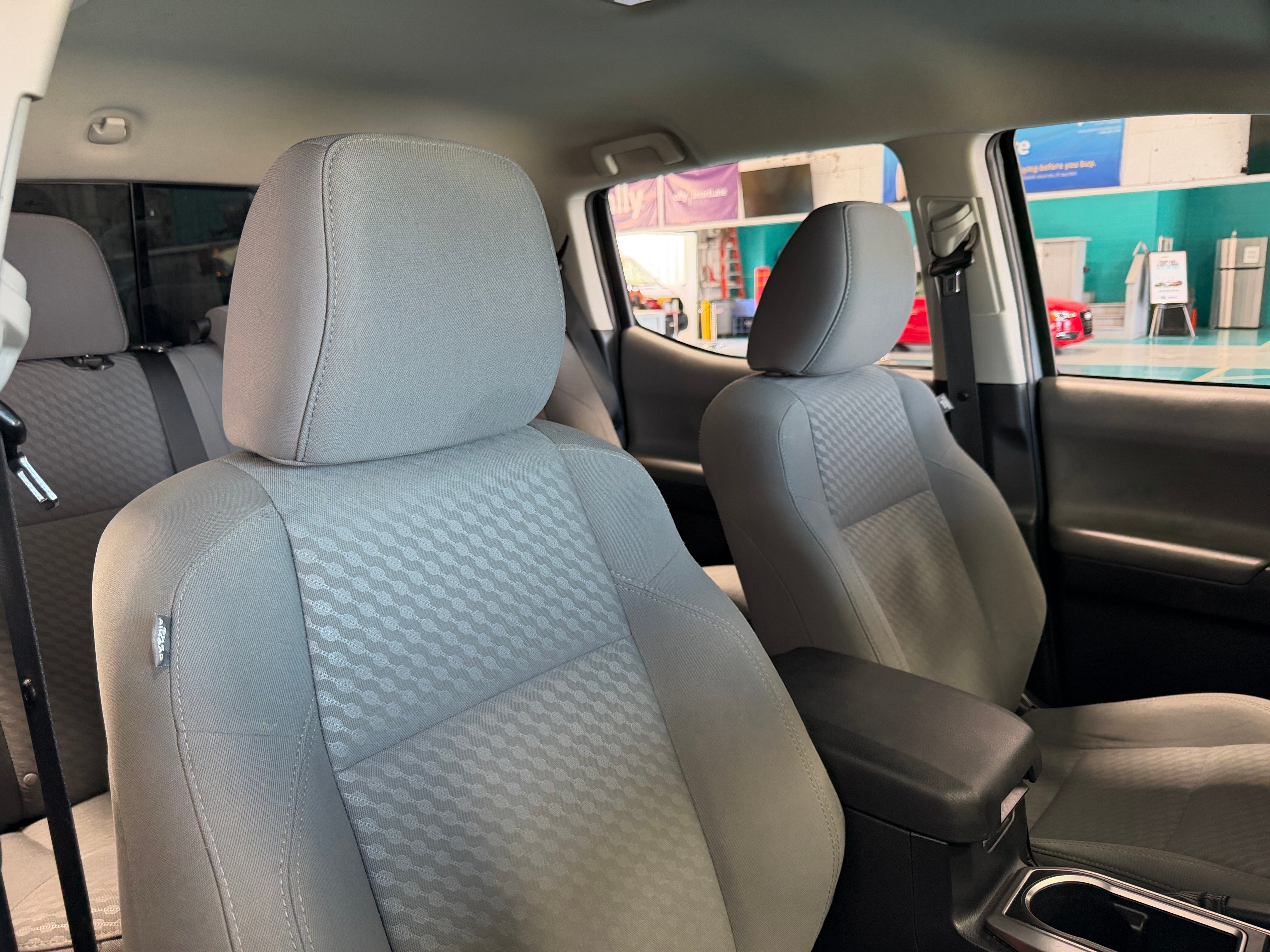 2021 Toyota Tacoma SR5 - Photo 4