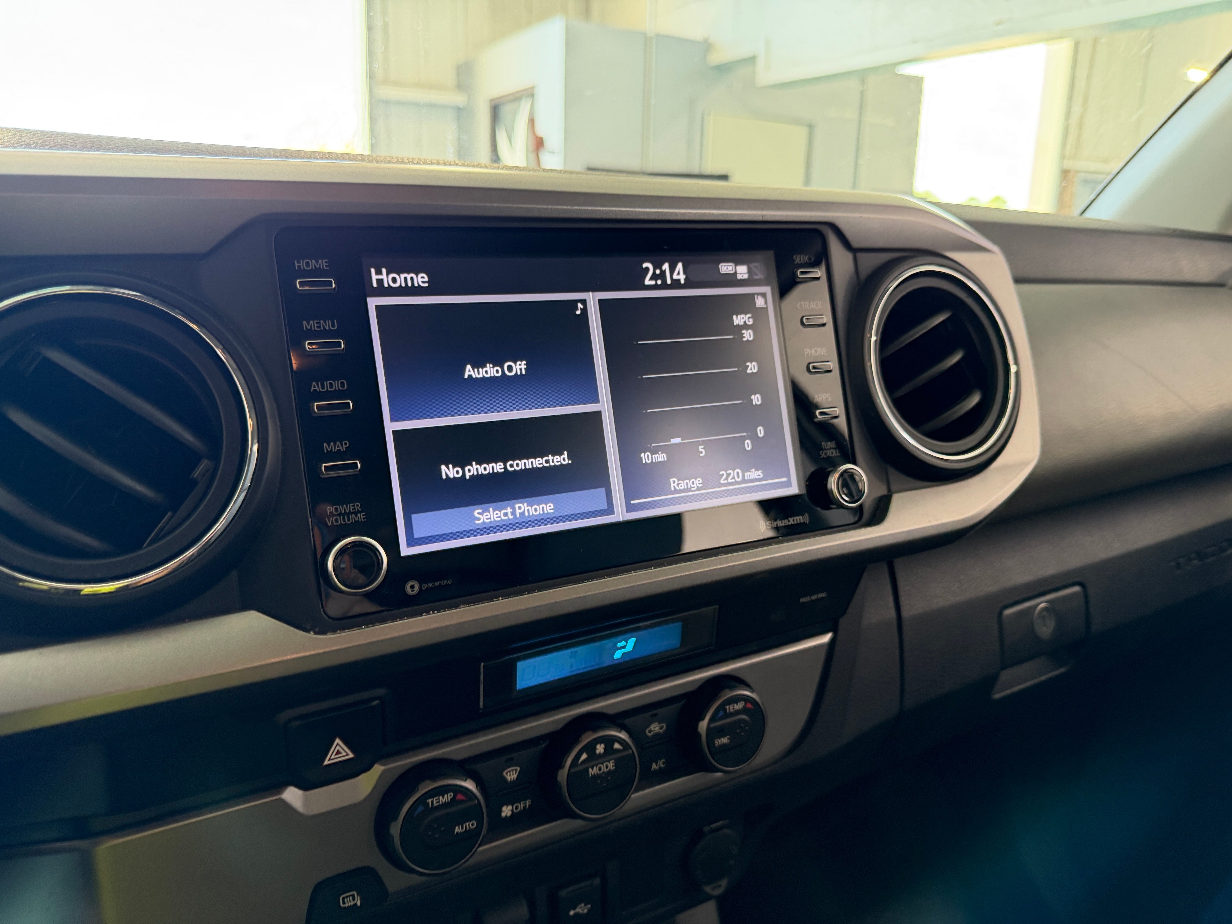 2021 Toyota Tacoma SR5 - Photo 13