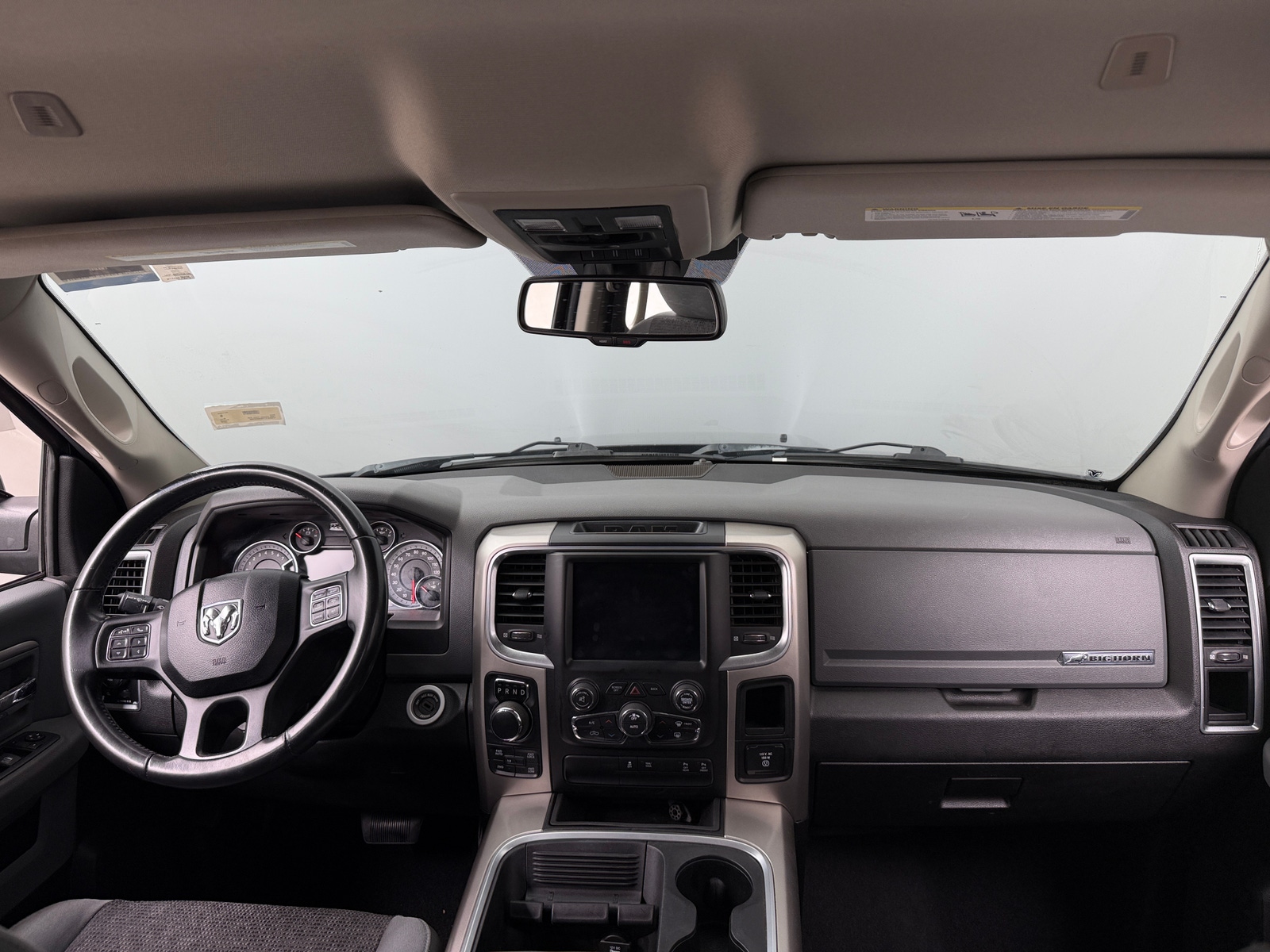 Thumbnail: 2019 RAM 1500 Classic - 3