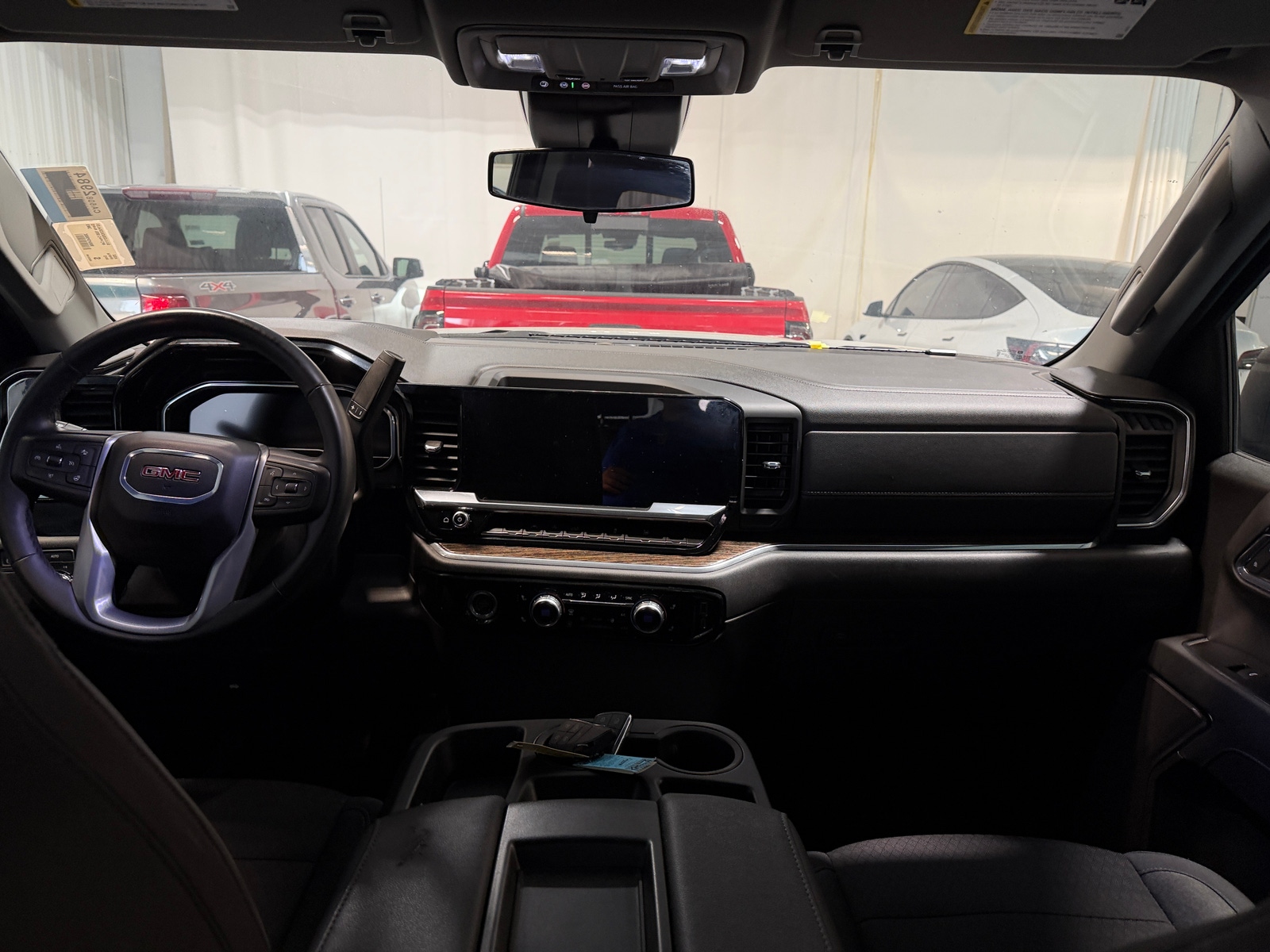 Thumbnail: 2024 GMC Sierra 1500 - 3