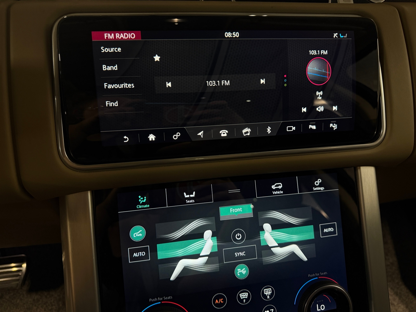Thumbnail: 2021 Land Rover Range Rover - 3
