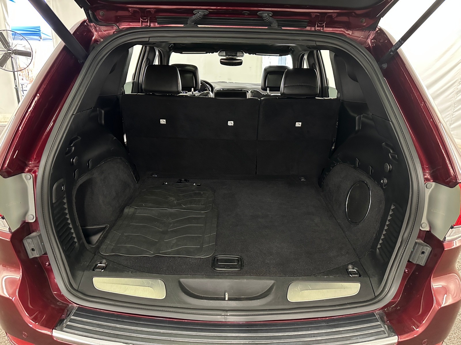 Thumbnail: 2019 Jeep Grand Cherokee - 6