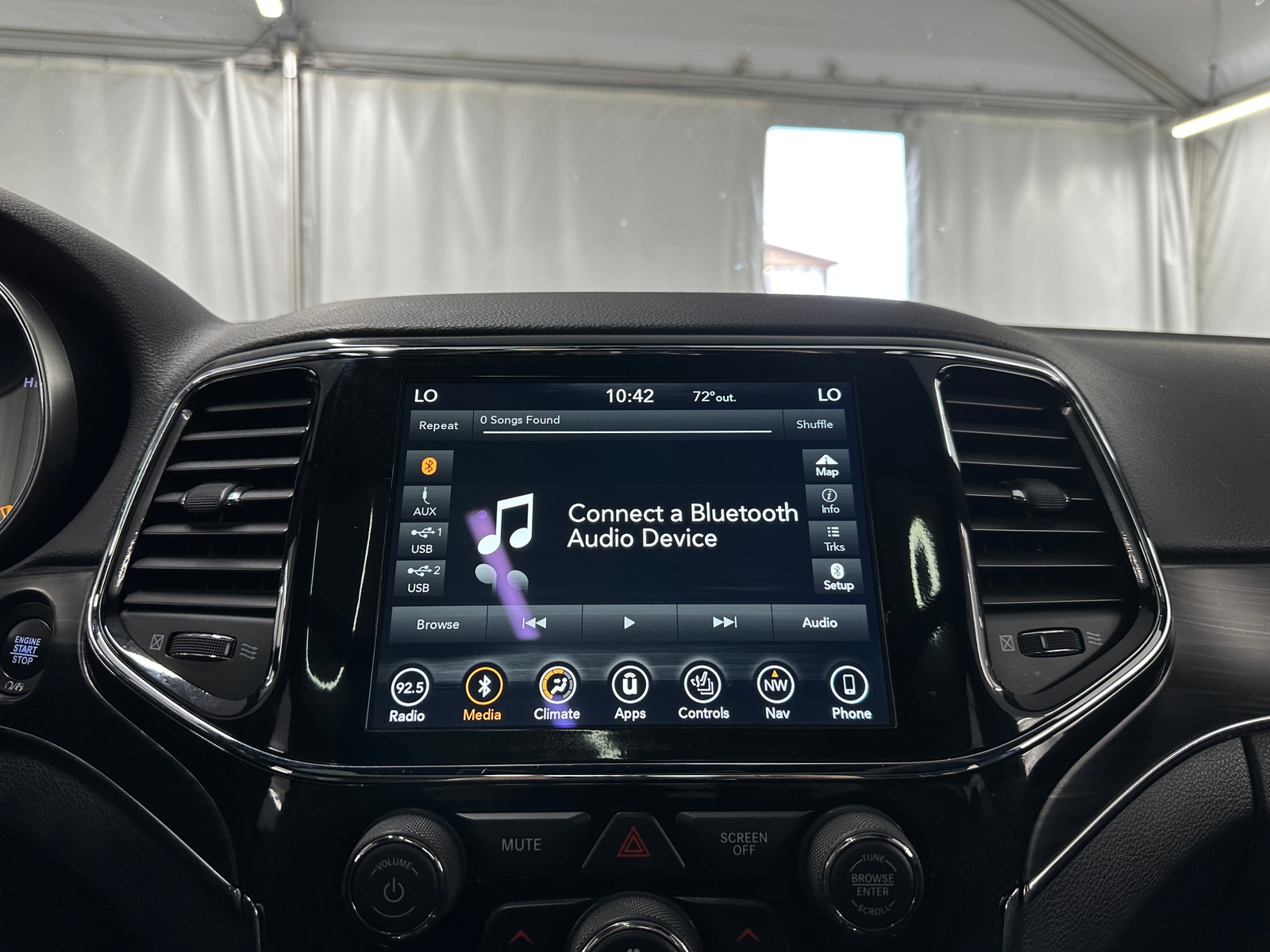 Thumbnail: 2019 Jeep Grand Cherokee - 3