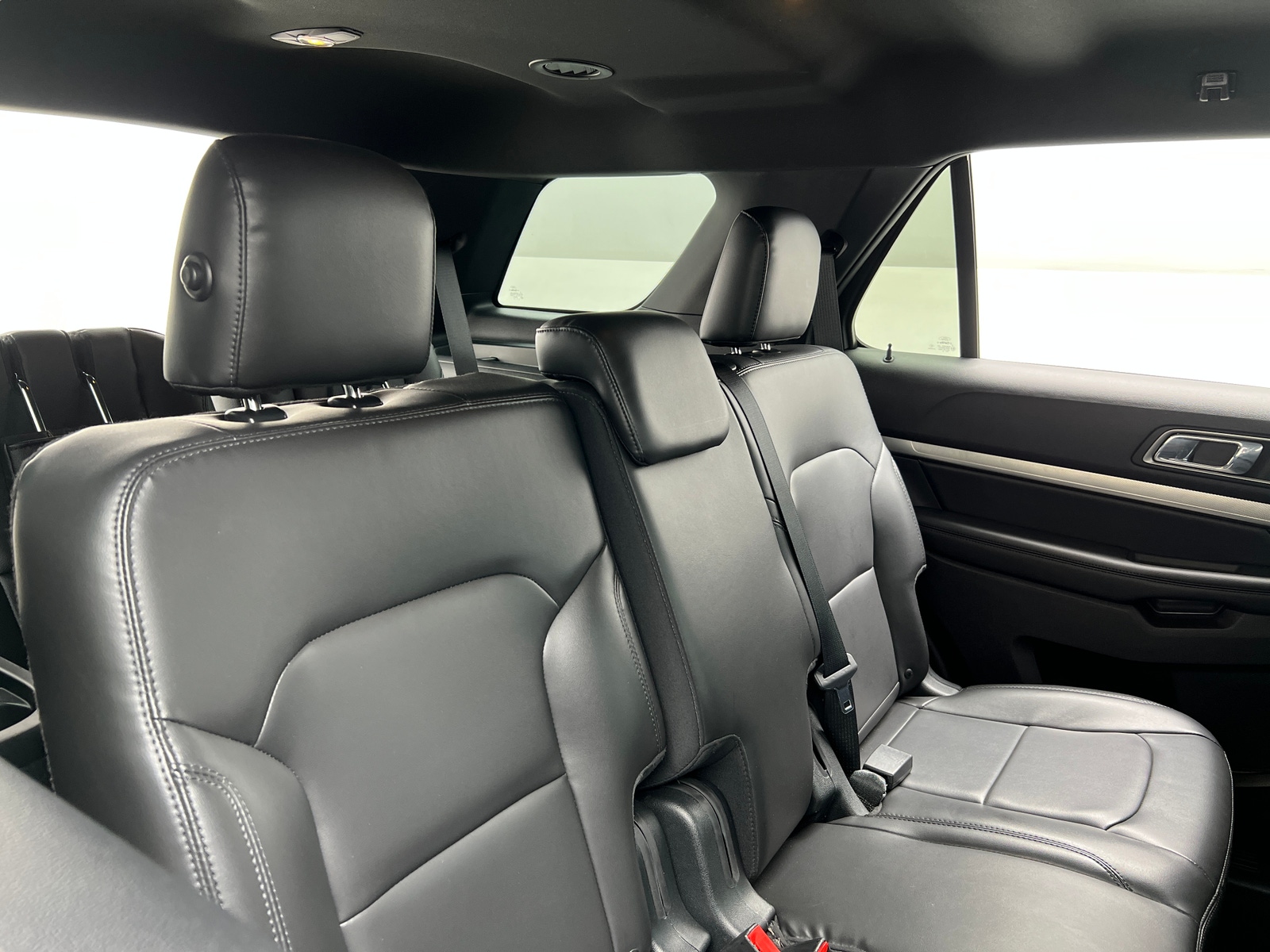 Thumbnail: 2019 Ford Explorer - 5