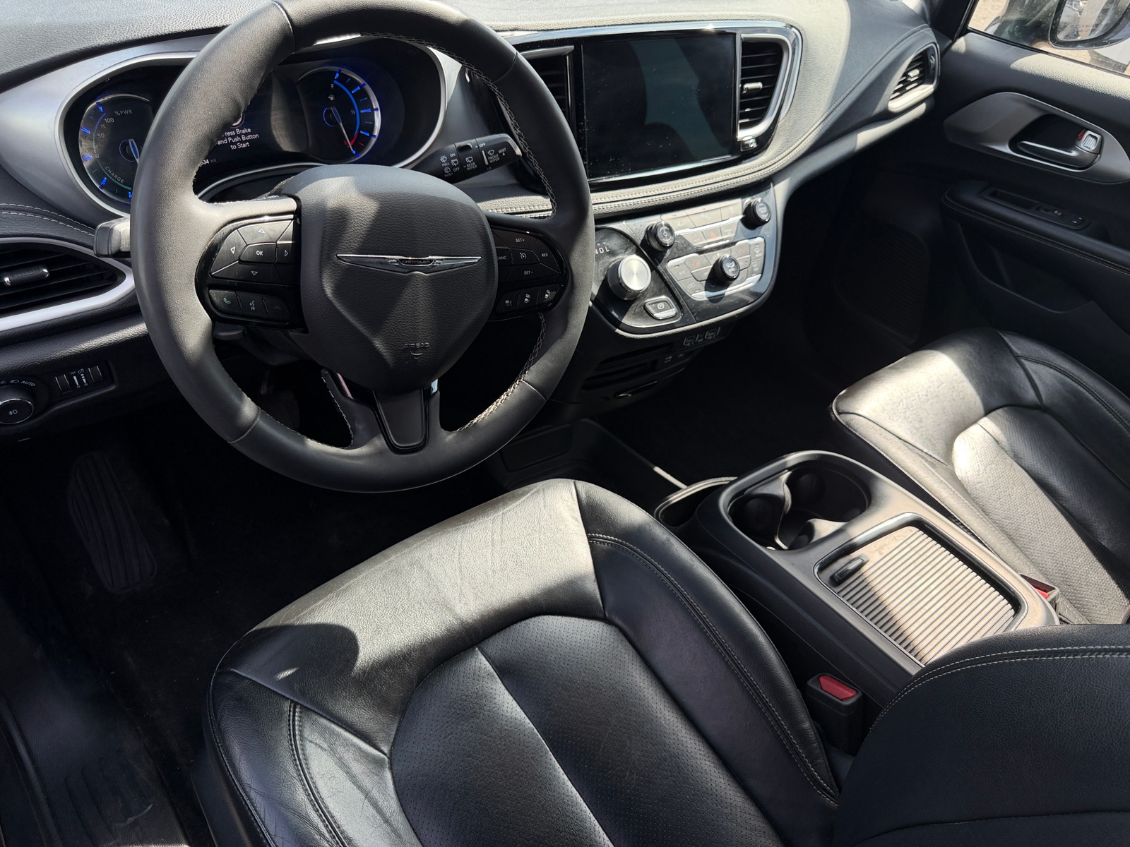Thumbnail: 2022 Chrysler Pacifica - 2