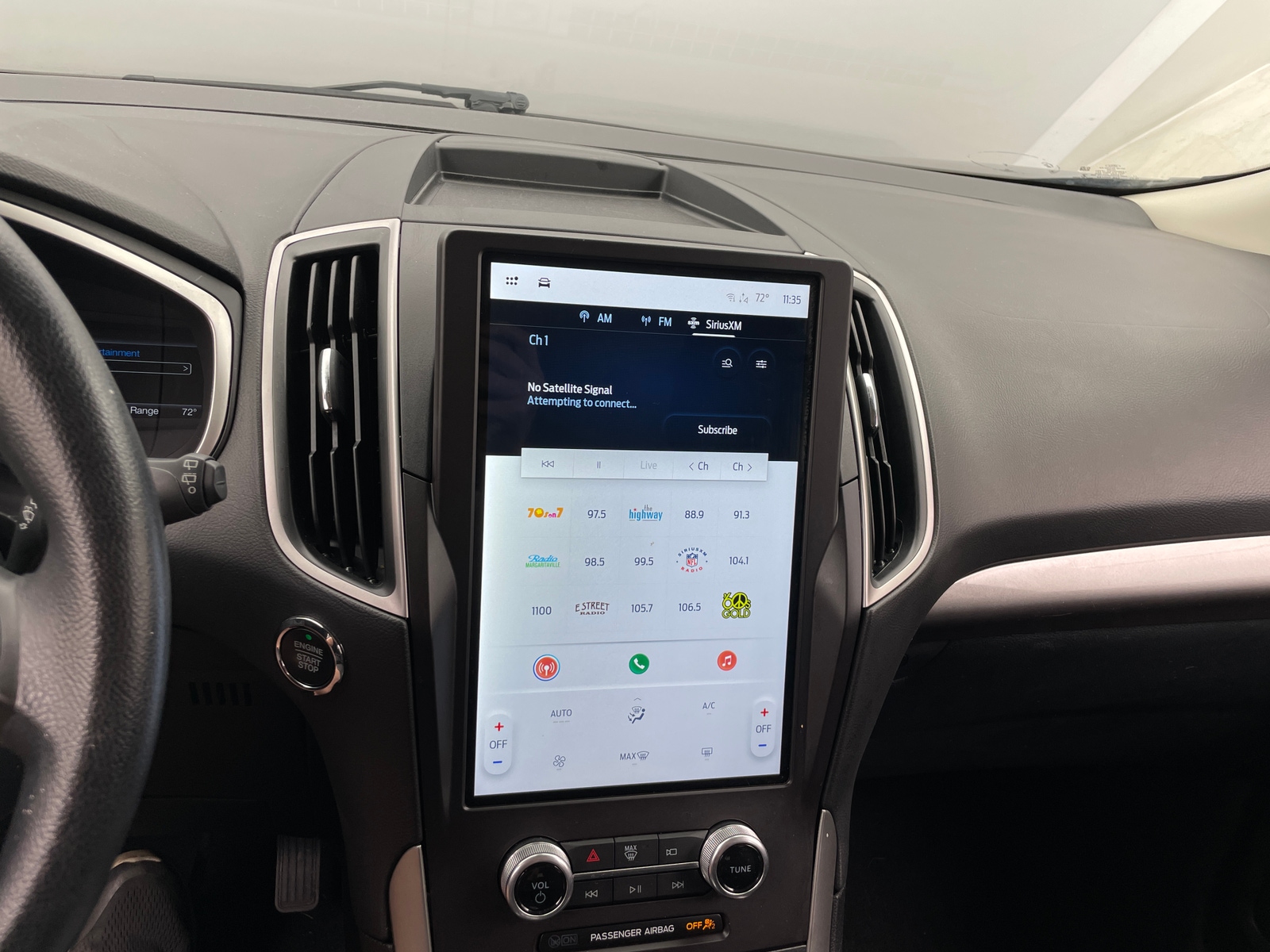 Thumbnail: 2021 Ford Edge - 4