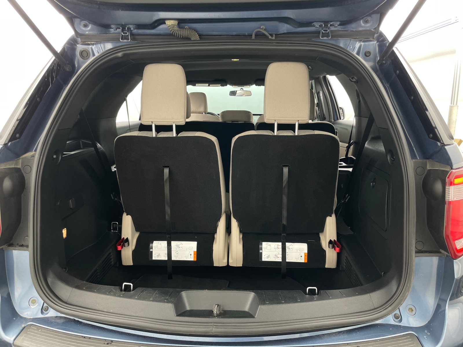 Thumbnail: 2018 Ford Explorer - 7