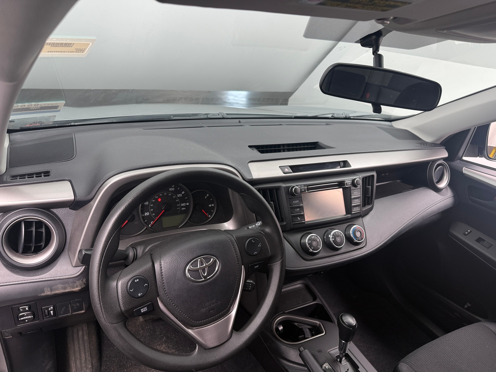 Thumbnail: 2016 Toyota RAV4 - 3