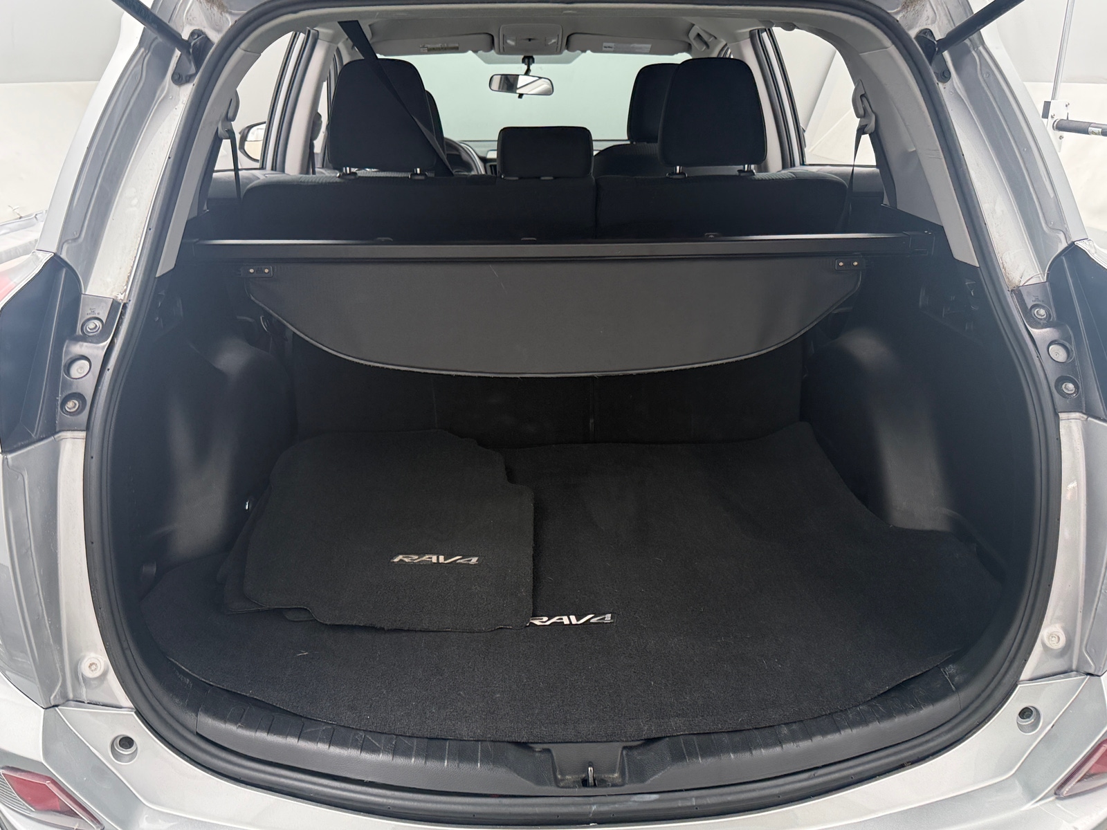 Thumbnail: 2016 Toyota RAV4 - 7