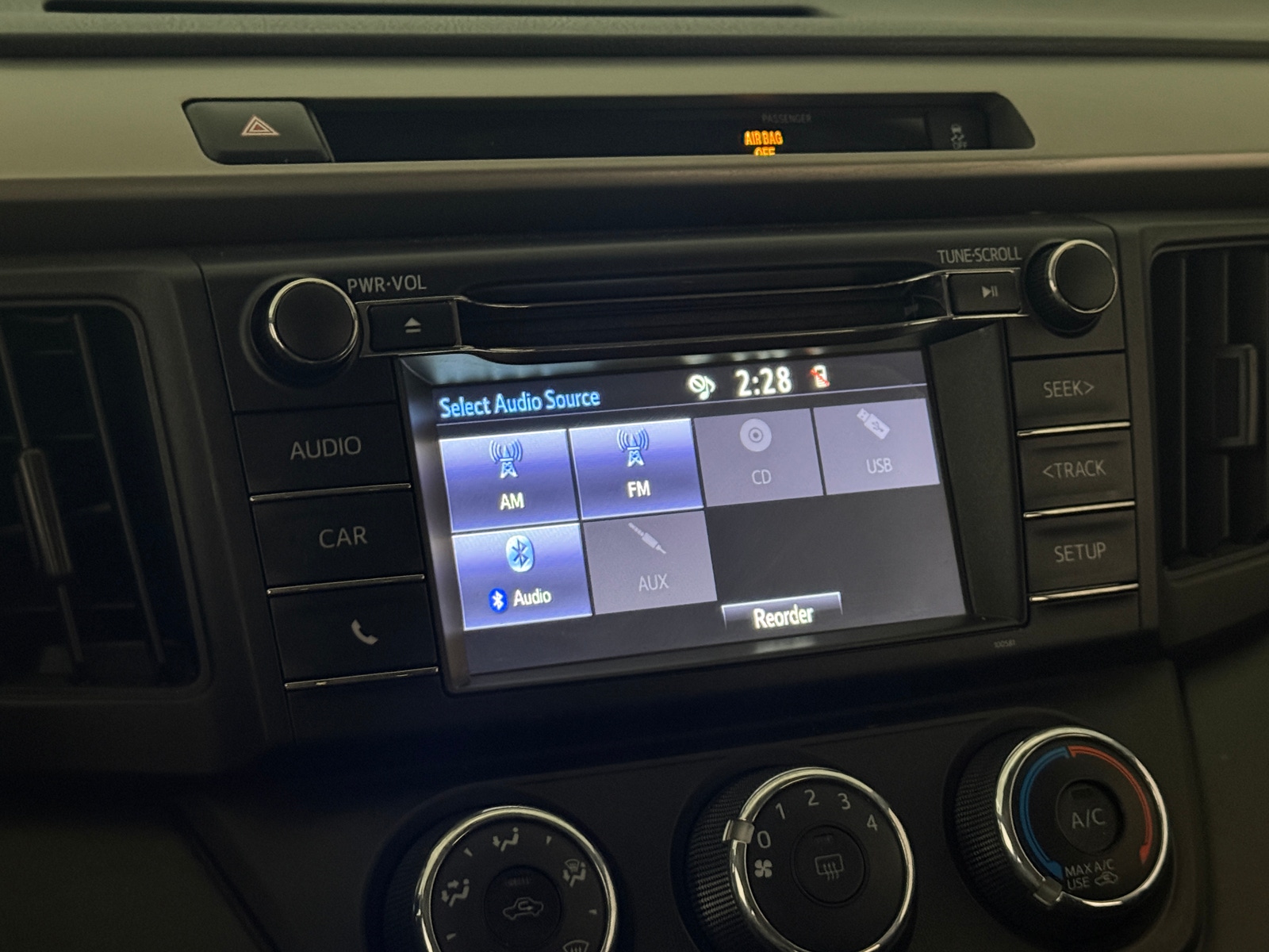 Thumbnail: 2016 Toyota RAV4 - 4