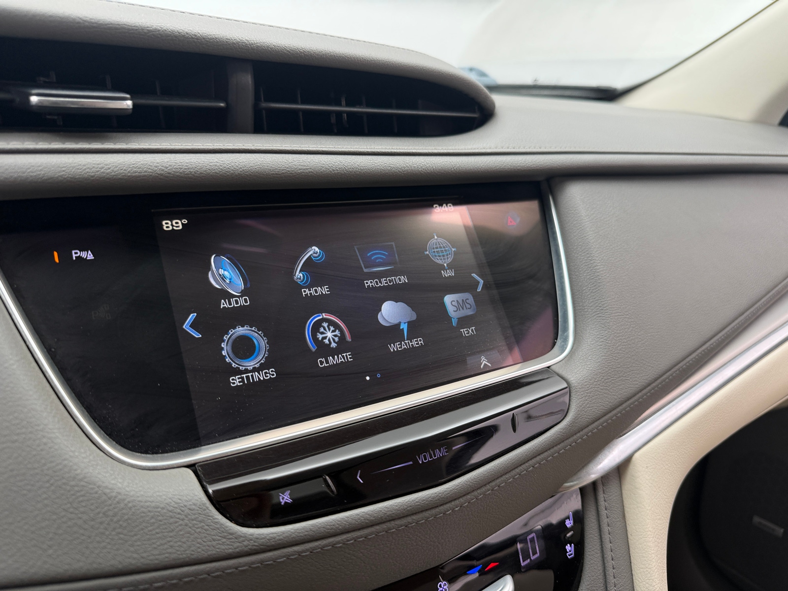 Thumbnail: 2017 Cadillac XT5 - 3