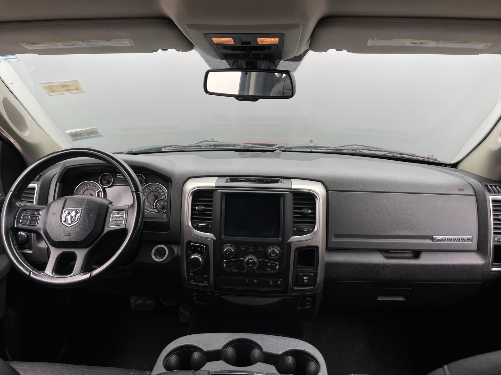 Thumbnail: 2019 RAM 1500 Classic - 3