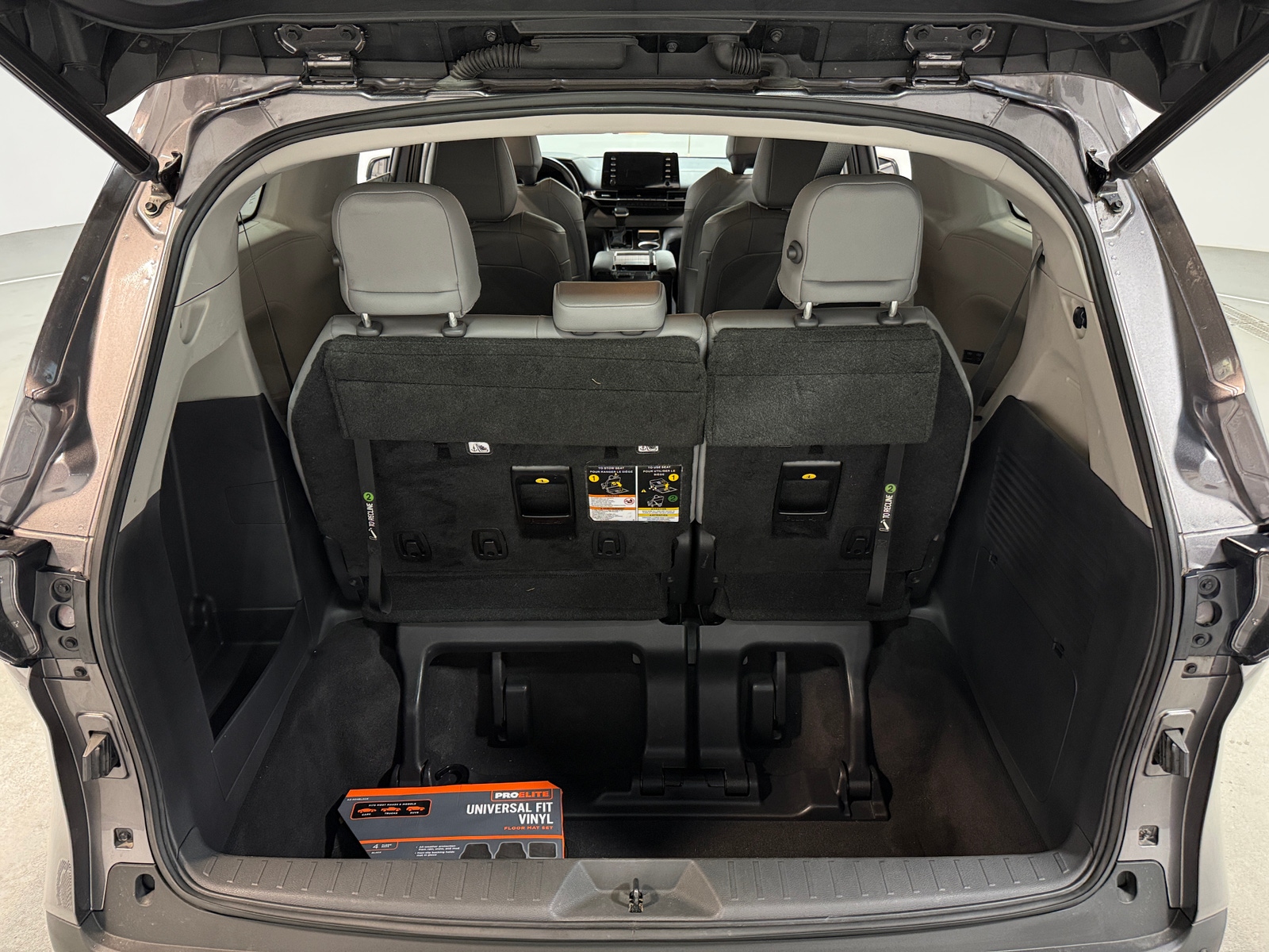 Thumbnail: 2021 Toyota Sienna - 6