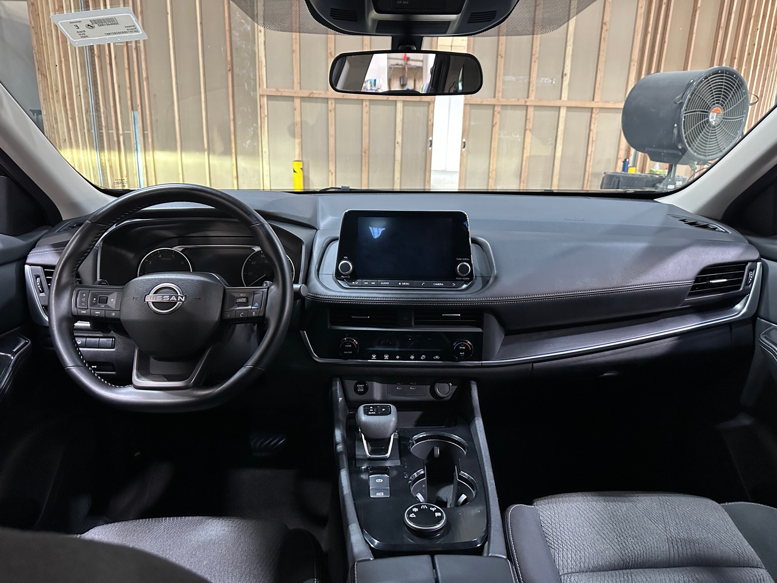 Thumbnail: 2025 Nissan Rogue - 3