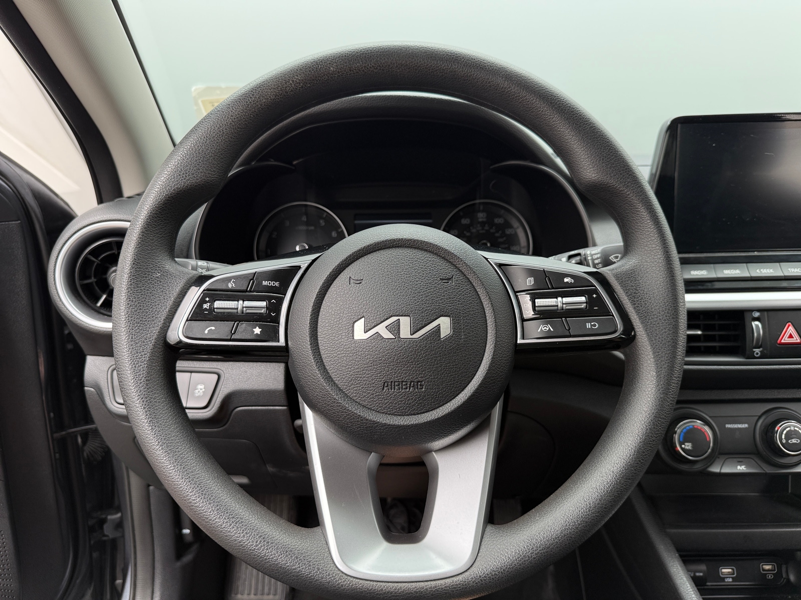 Thumbnail: 2024 Kia Forte - 5