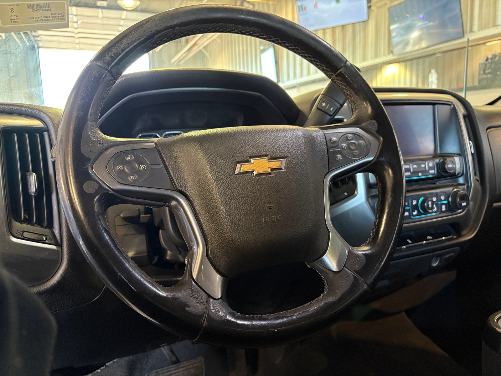 Thumbnail: 2017 Chevrolet Silverado 1500 - 5