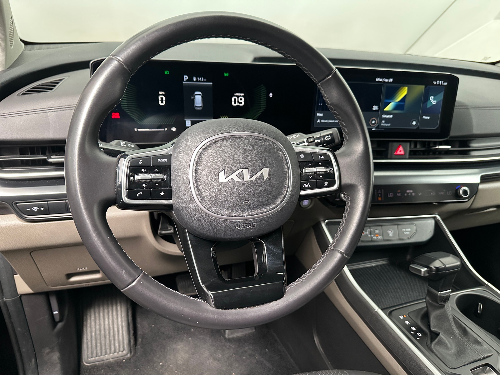 Thumbnail: 2025 Kia Carnival - 4