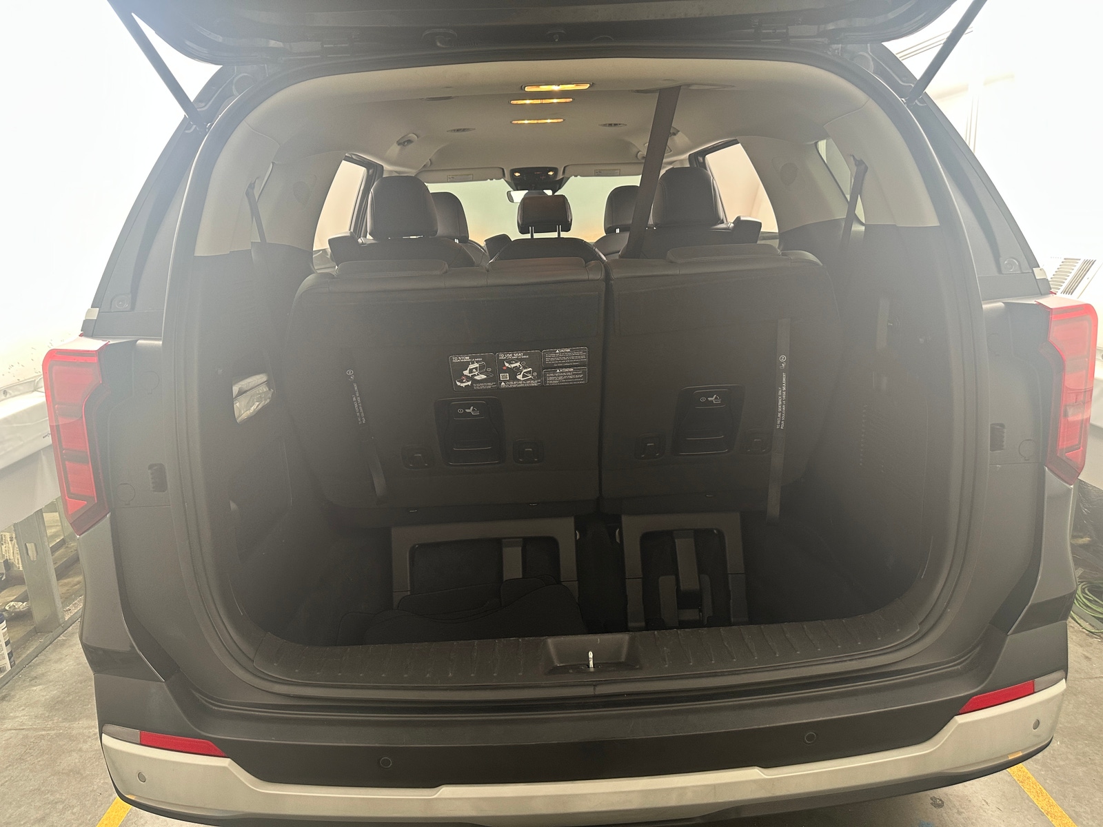 Thumbnail: 2025 Kia Carnival - 6