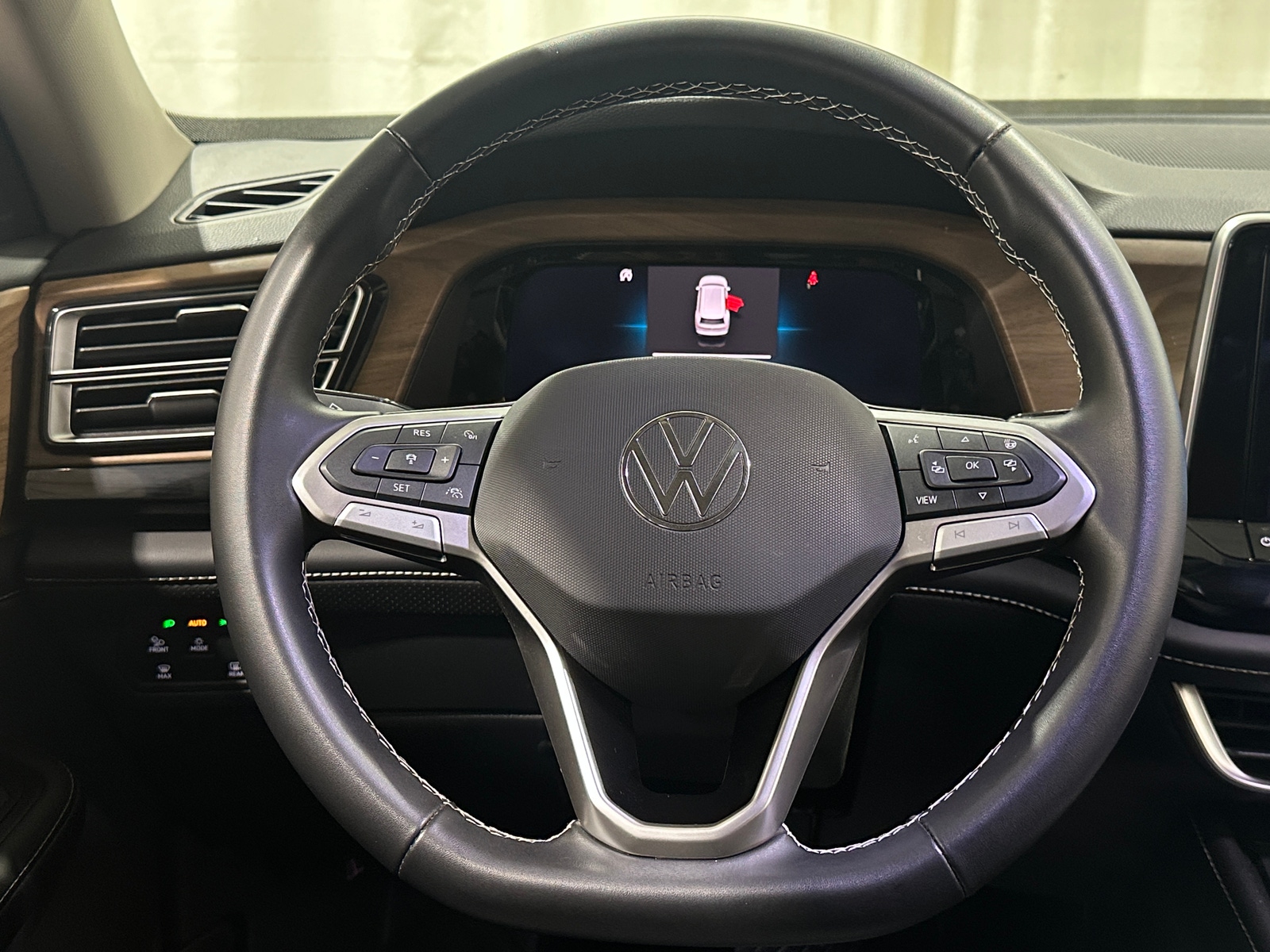 Thumbnail: 2026 Volkswagen Atlas - 4