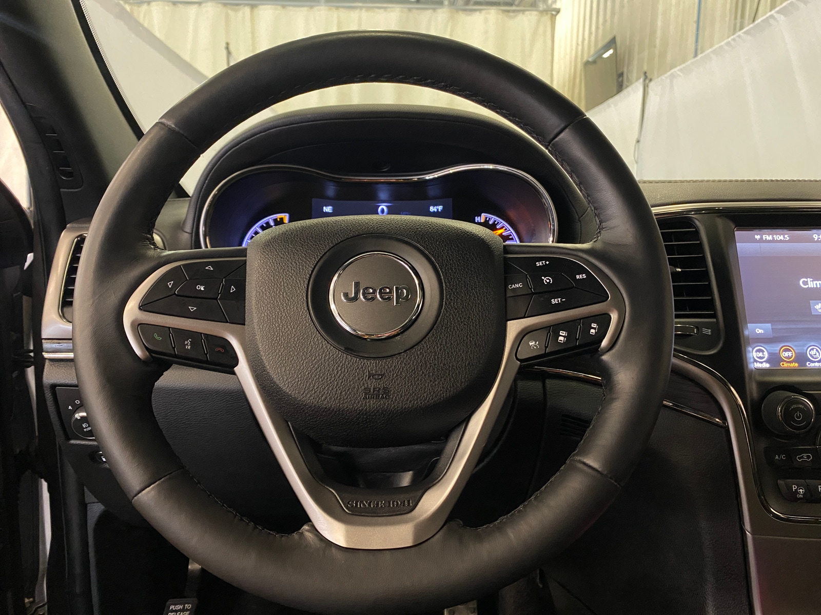 Thumbnail: 2018 Jeep Grand Cherokee - 4