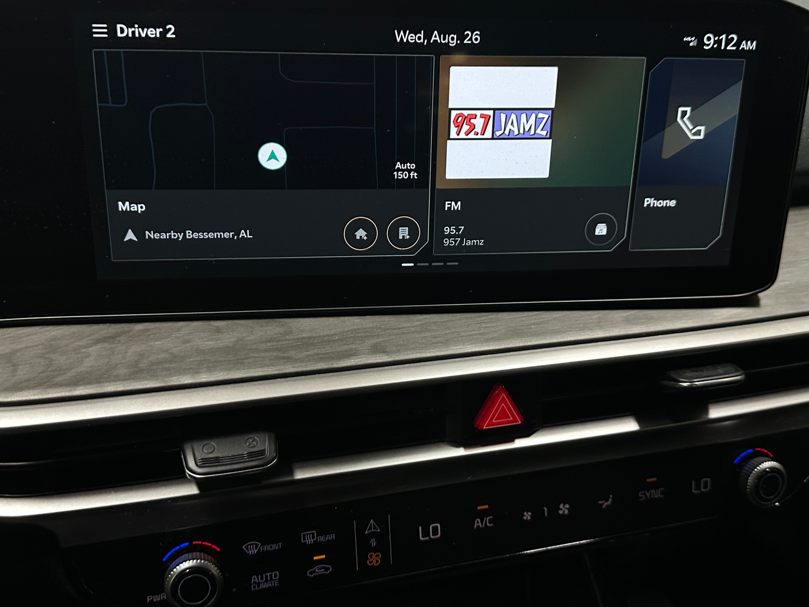 Thumbnail: 2024 Kia Sorento - 3