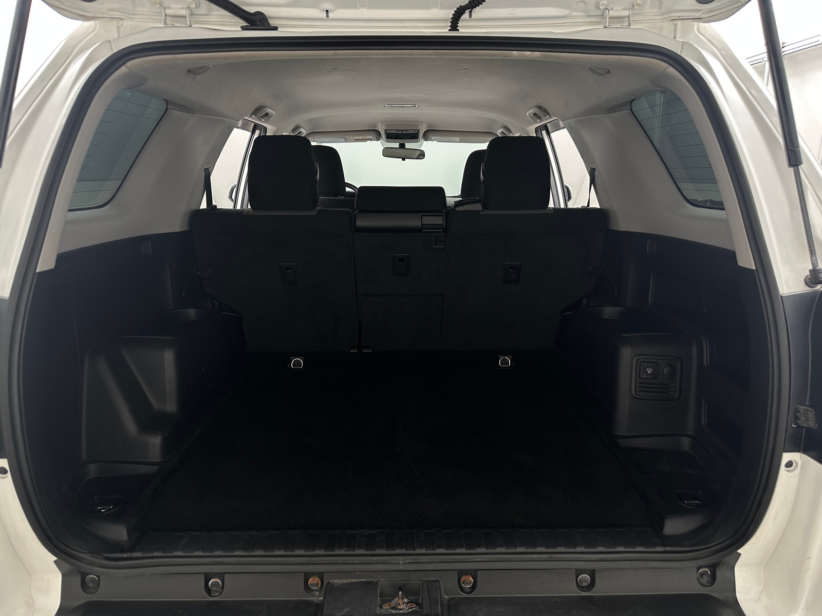 Thumbnail: 2014 Toyota 4Runner - 7