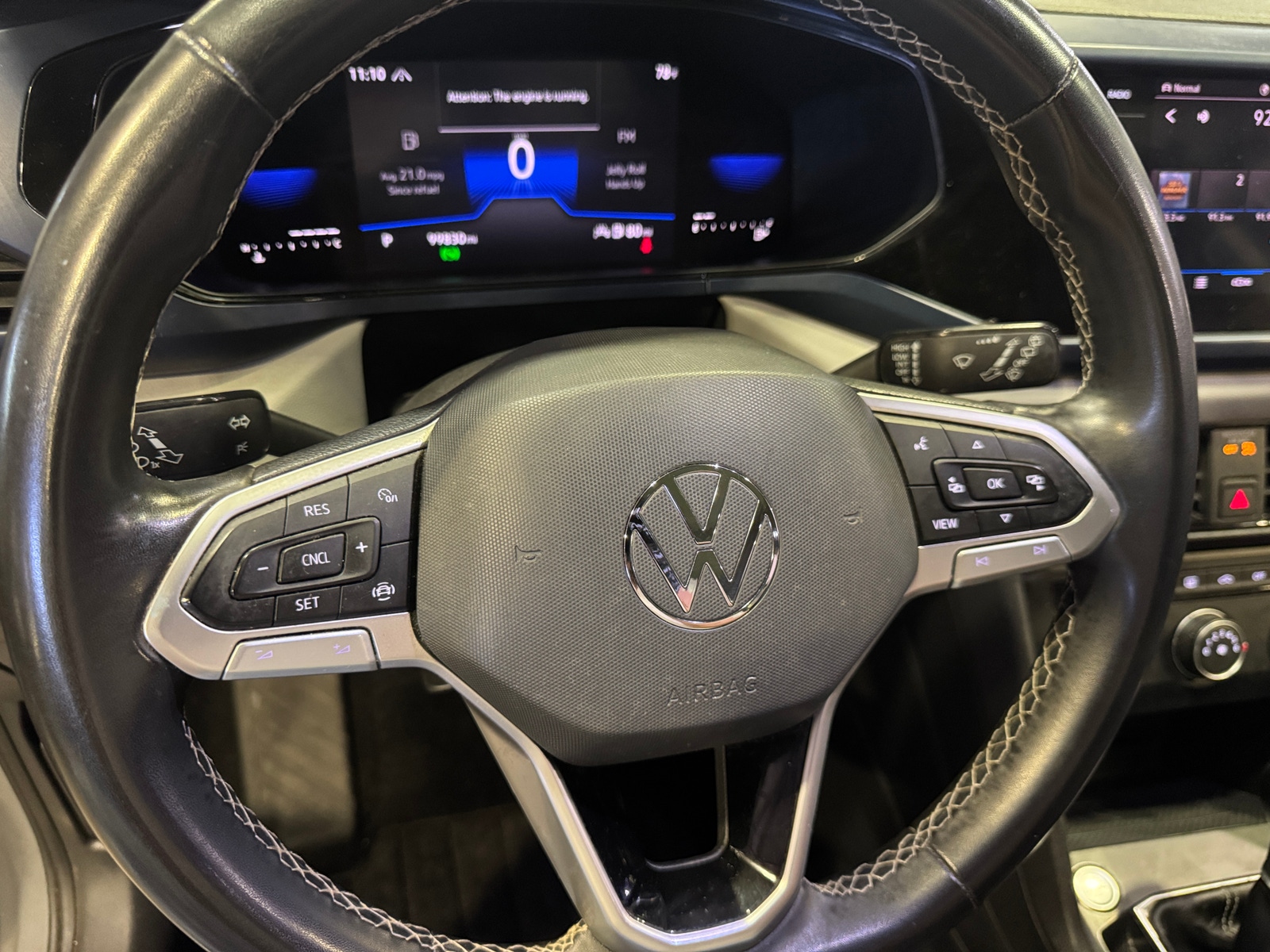 Thumbnail: 2022 Volkswagen Taos - 4