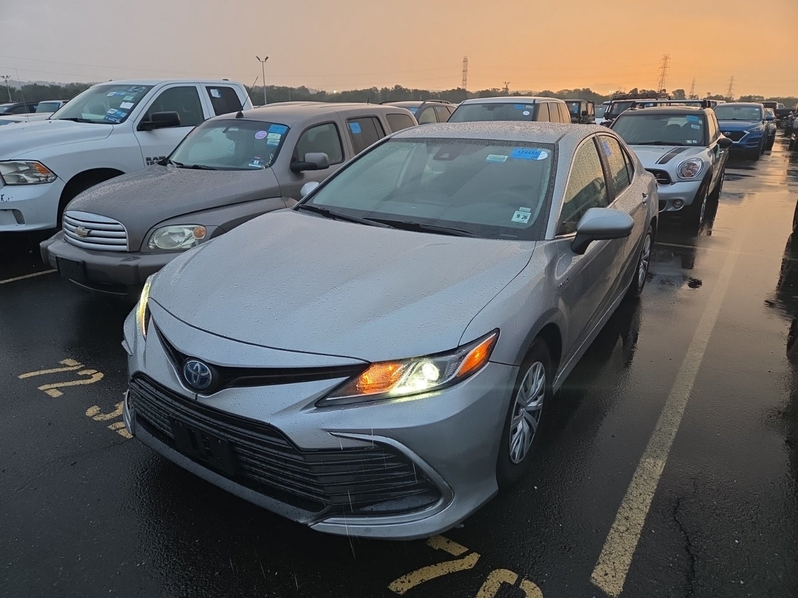 2021 Toyota Camry Hybrid LE