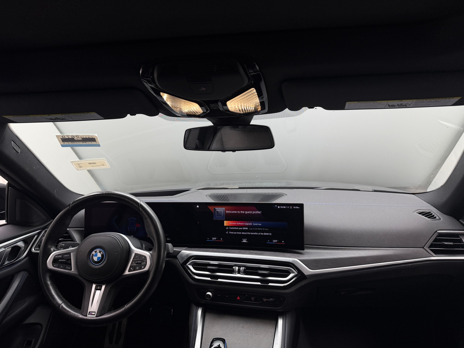 Thumbnail: 2023 BMW i4 - 2
